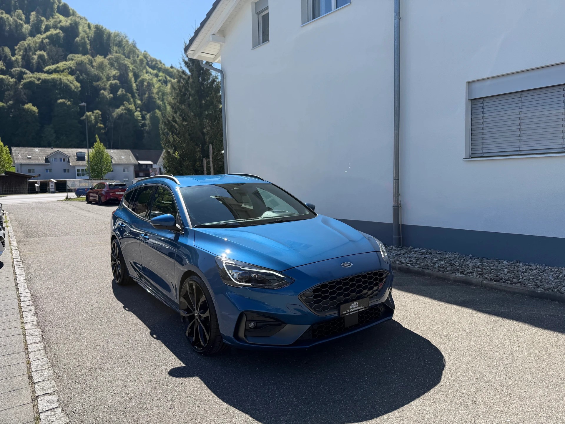 FORD Focus ST 2.3 Styling Paket Automat-showroom-element-1
