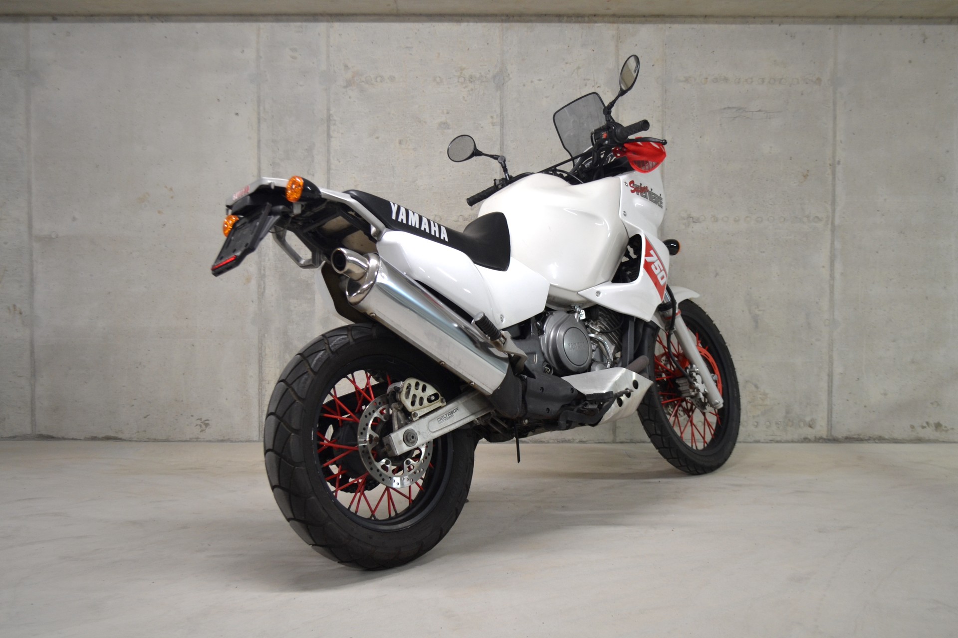 YAMAHA XTZ 750 Super Ténéré-image-3