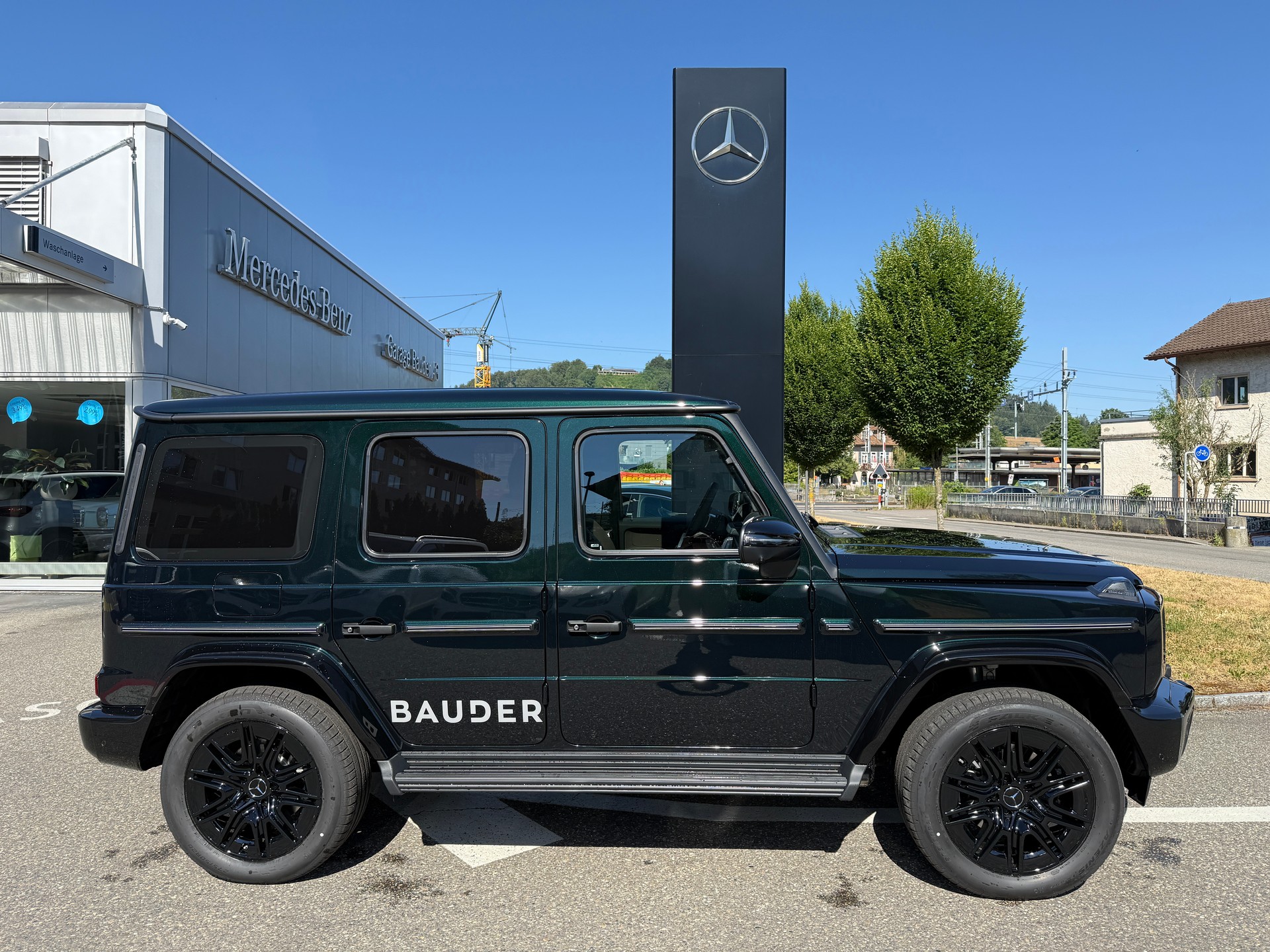 MERCEDES-BENZ G 450 d AMG Line-image-9