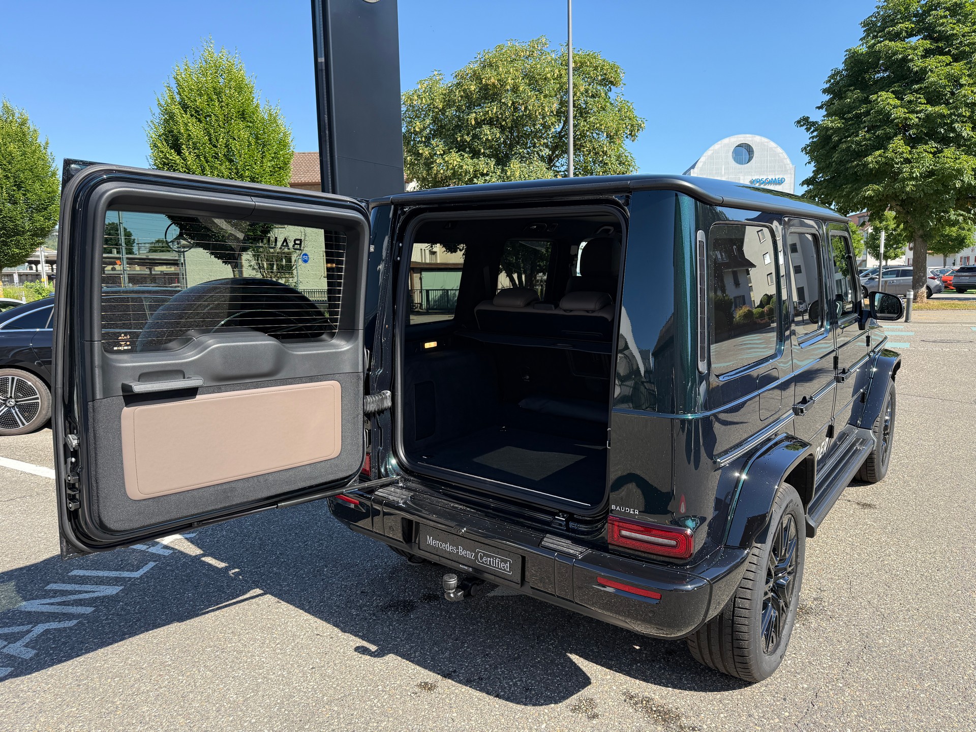 MERCEDES-BENZ G 450 d AMG Line-image-7