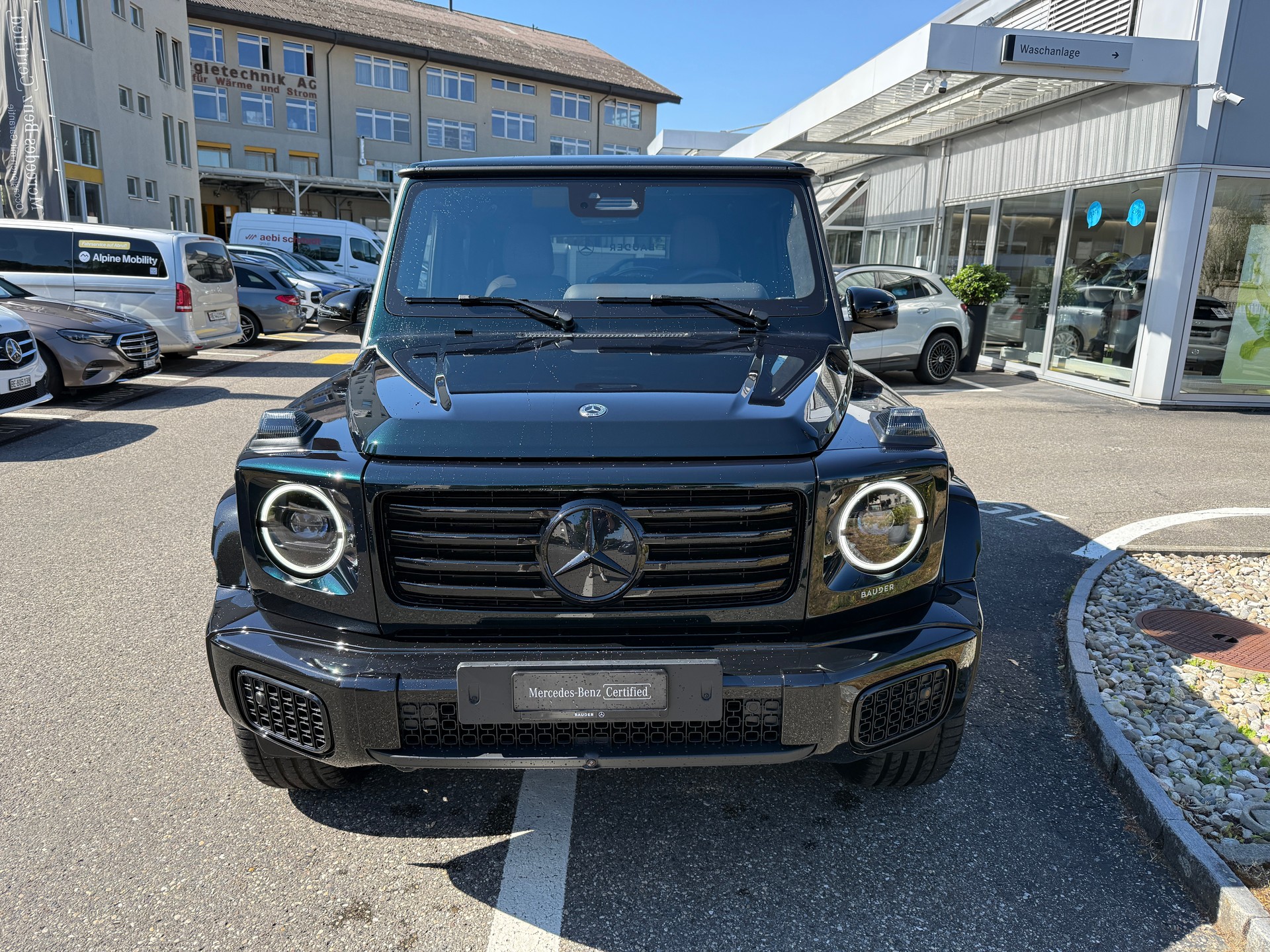 MERCEDES-BENZ G 450 d AMG Line-showroom-element-1