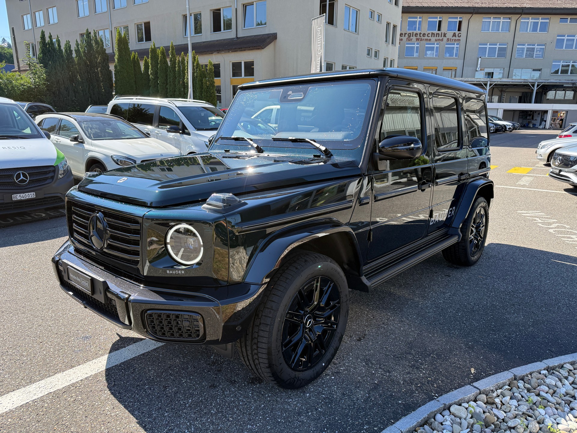 MERCEDES-BENZ G 450 d AMG Line-showroom-element-2