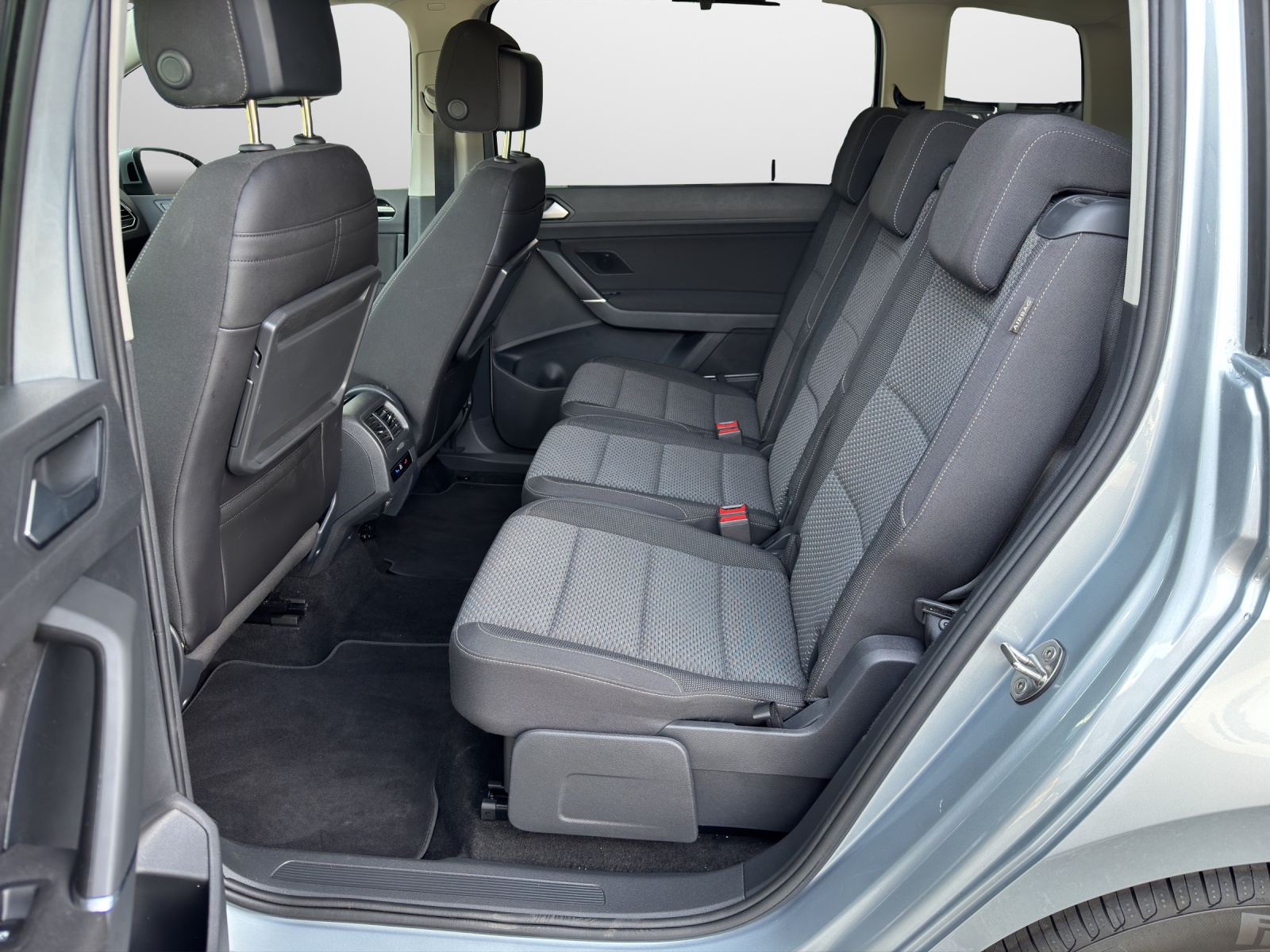 VW Touran 1.5 TSI Comfortline DSG-image-7