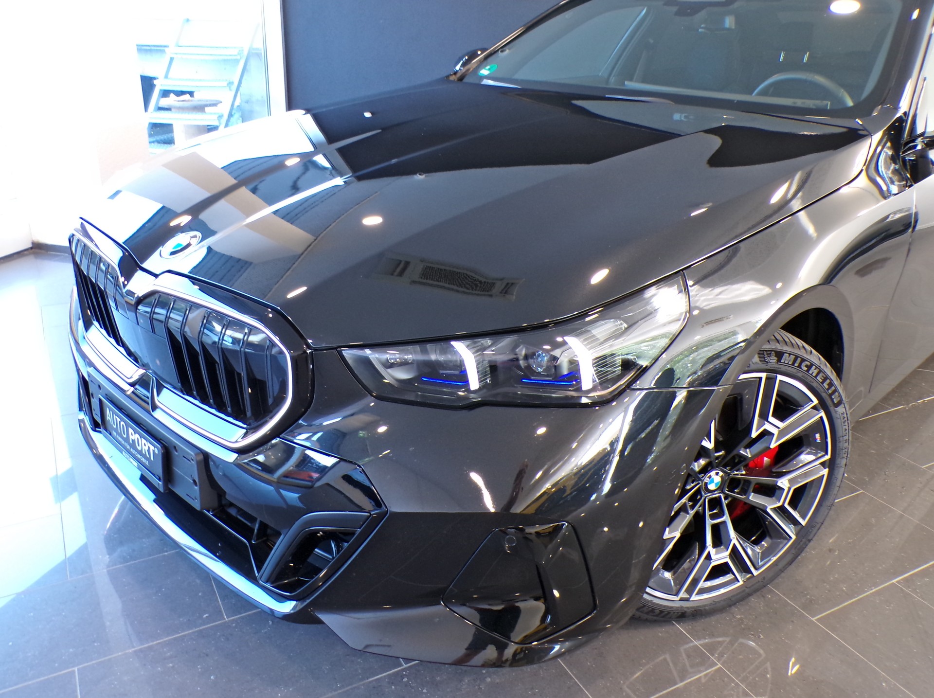 BMW 540d xDrive 48V M Sport Pro Steptronic-showroom-element-1