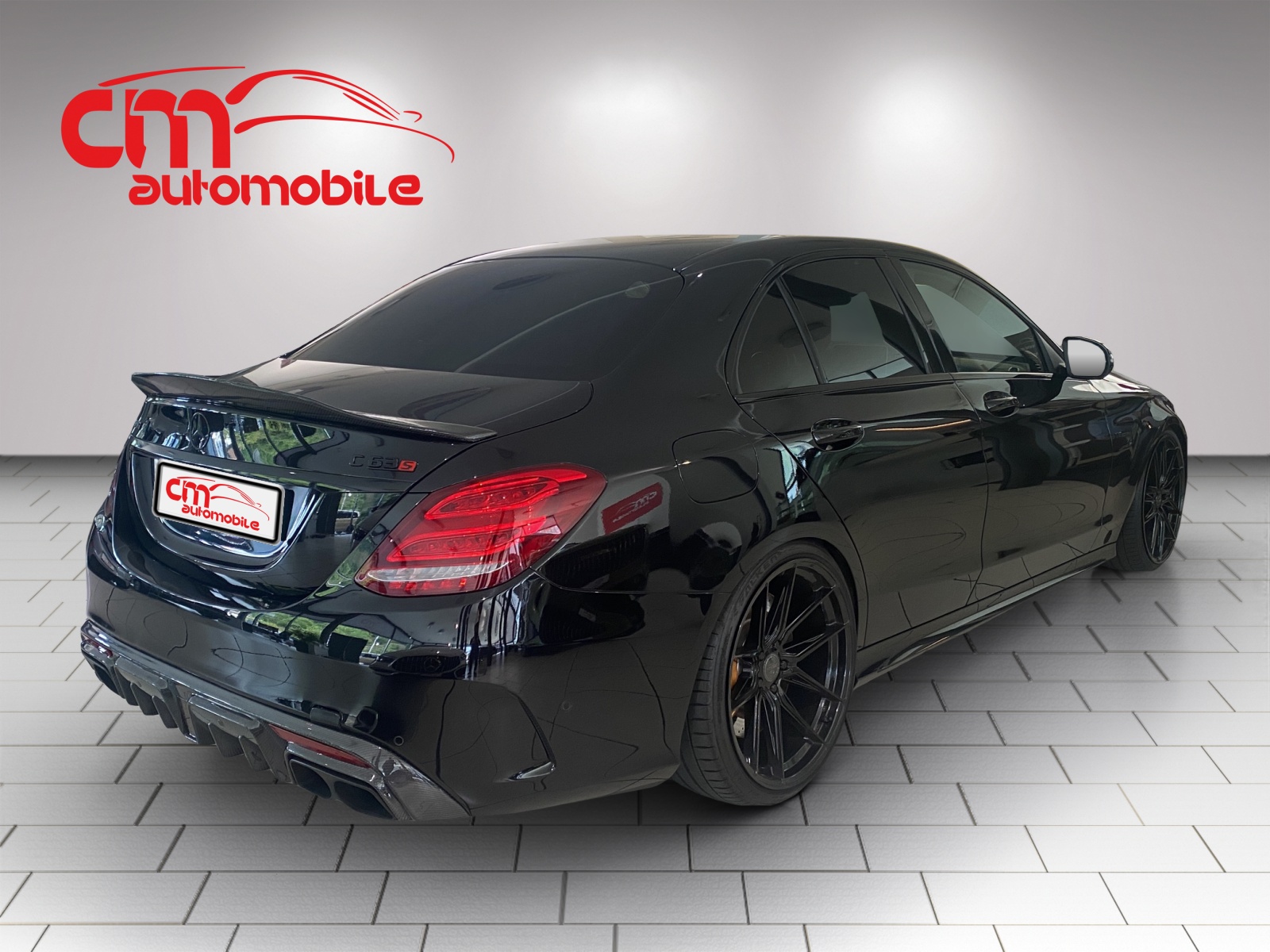MERCEDES-BENZ C 63 S AMG Speedshift-showroom-element-2