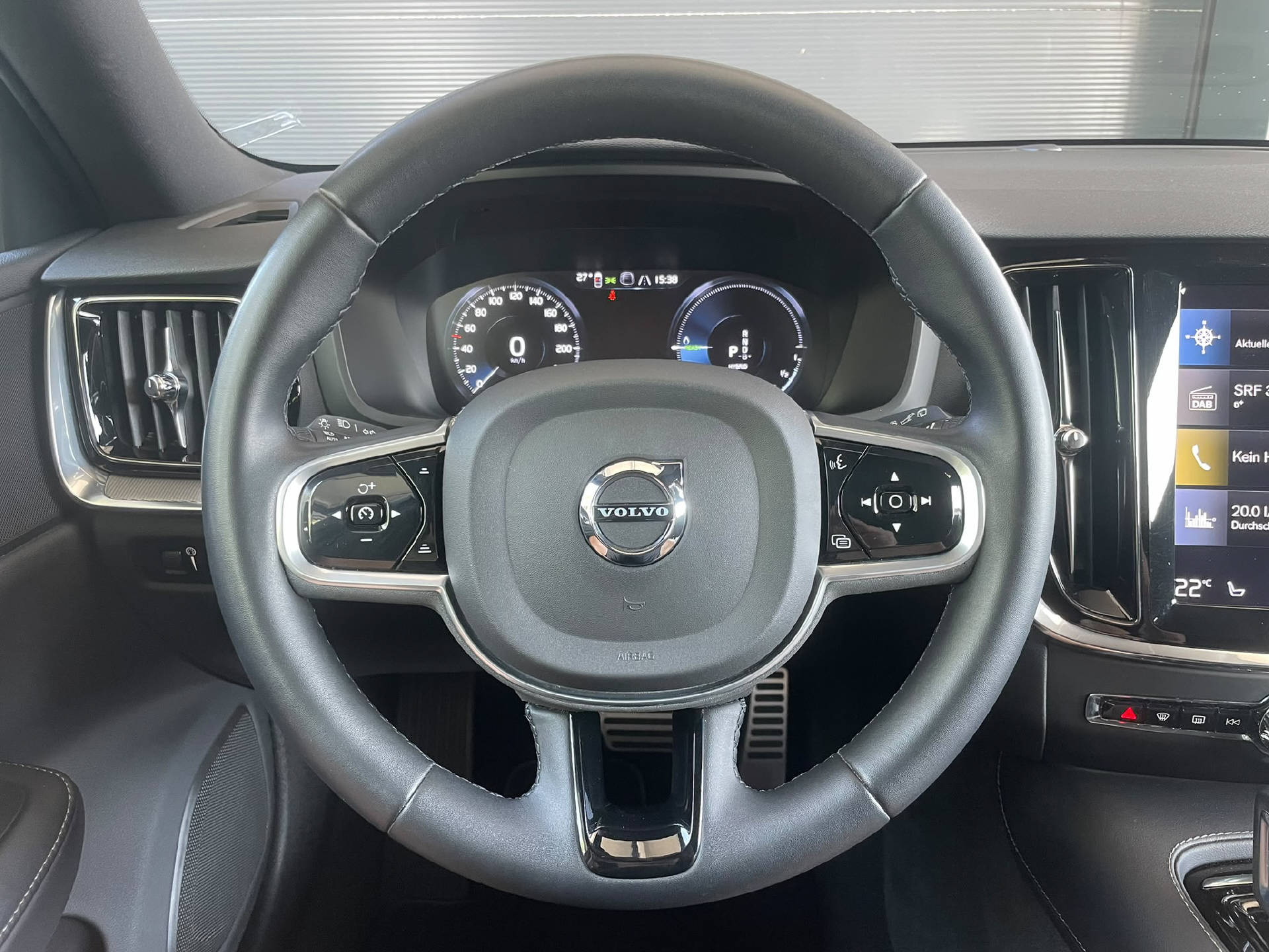 VOLVO V60 2.0 T6 TE R-Design eAWD-image-7