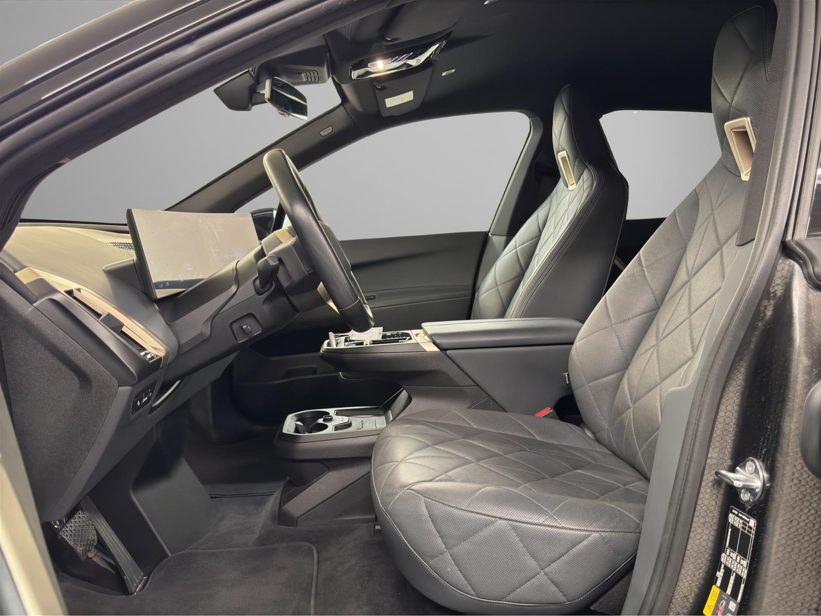 BMW iX xDrive50-image-10