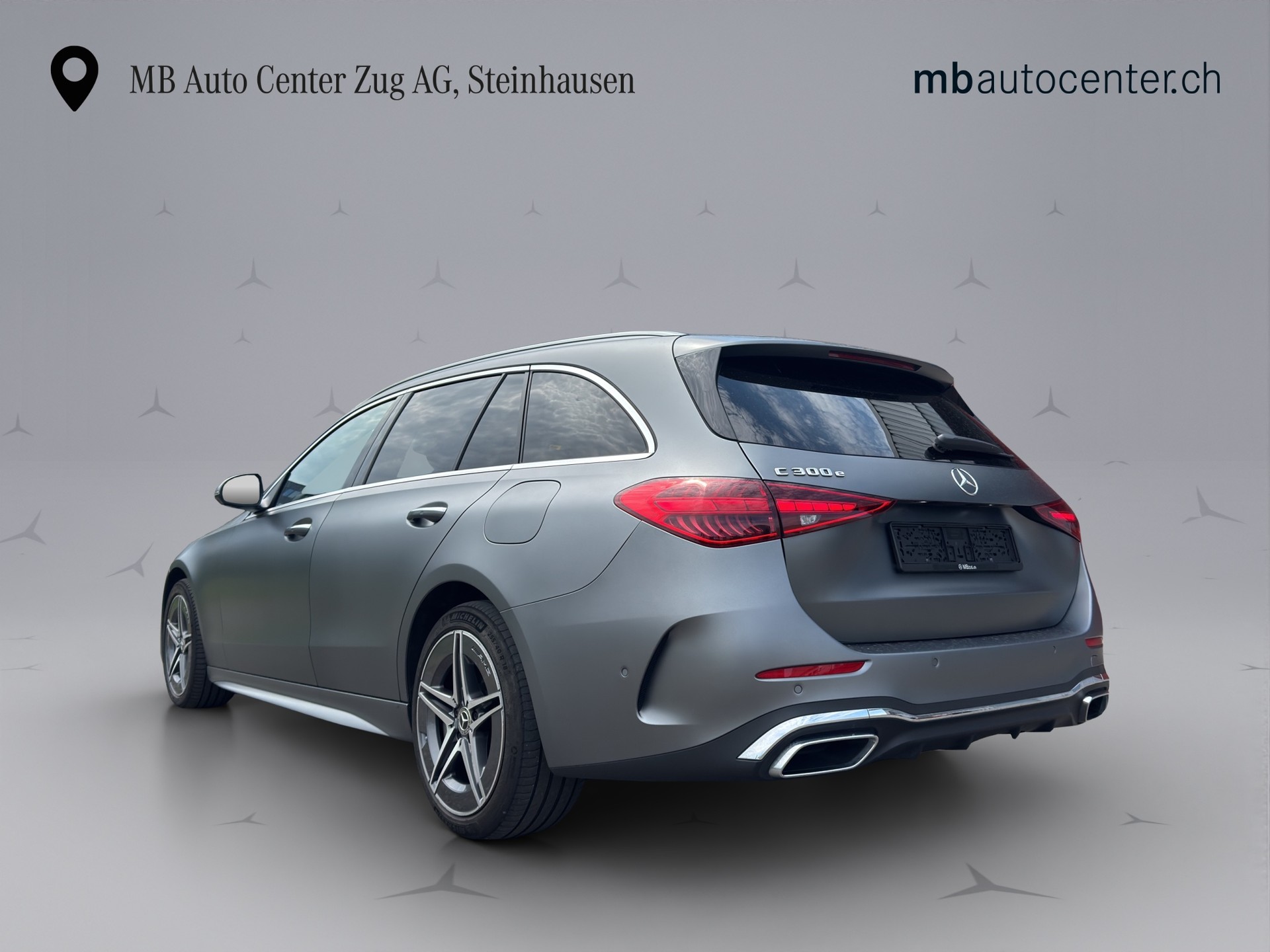 MERCEDES-BENZ C 300 e AMG Line Kombi-showroom-element-3