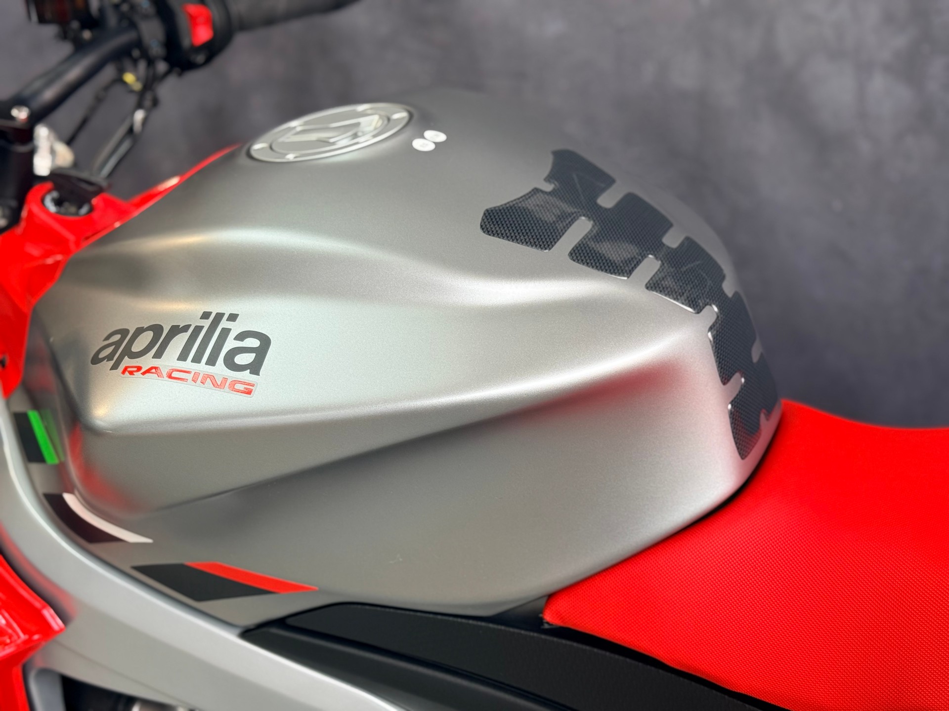 APRILIA Tuono 660-image-9