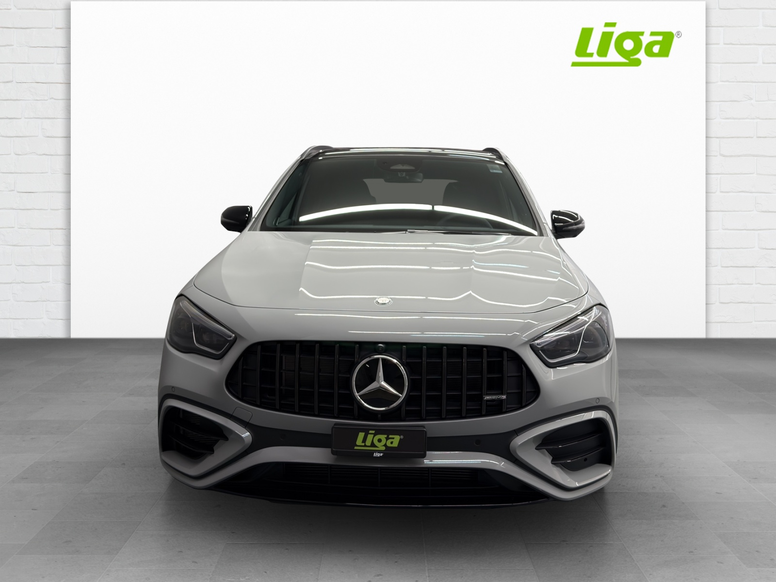 MERCEDES-BENZ AMG GLA 45 S 4Matic+-showroom-element-2