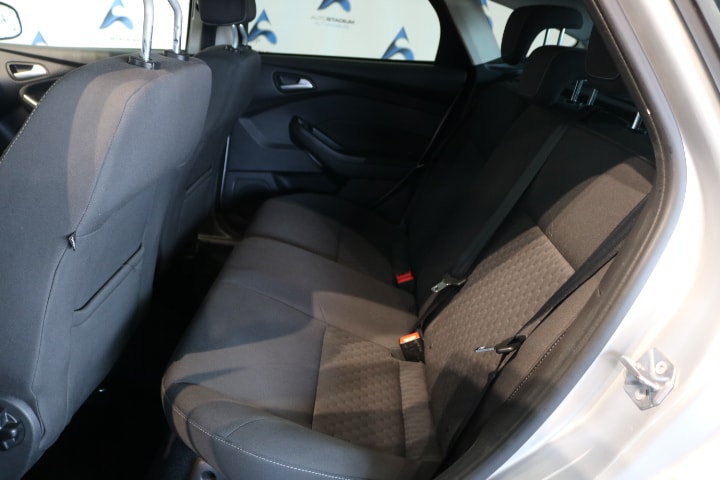 FORD Focus 1.0 SCTi Titanium-image-22