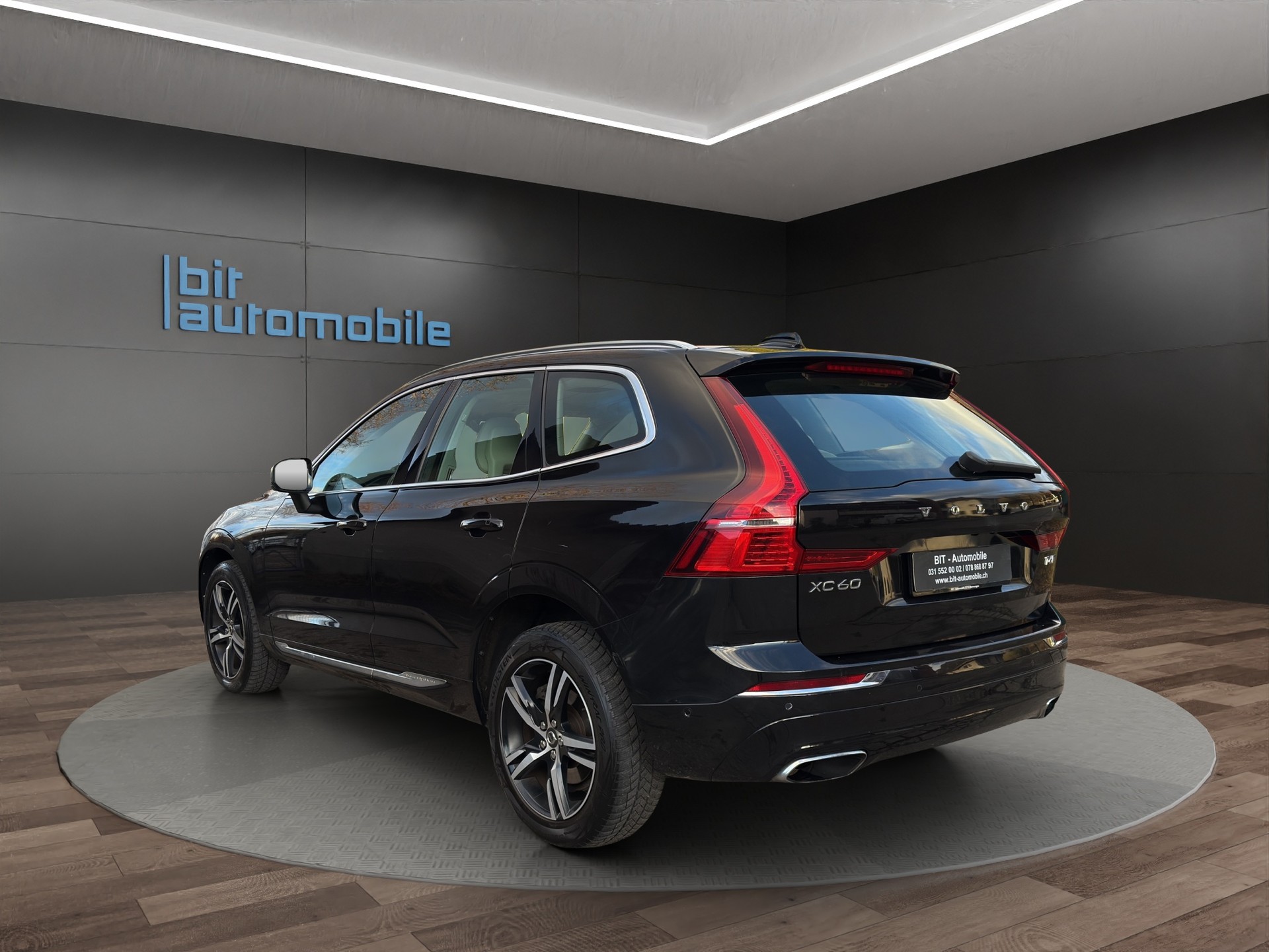VOLVO XC60 T6 AWD Inscription Geartronic-image-5