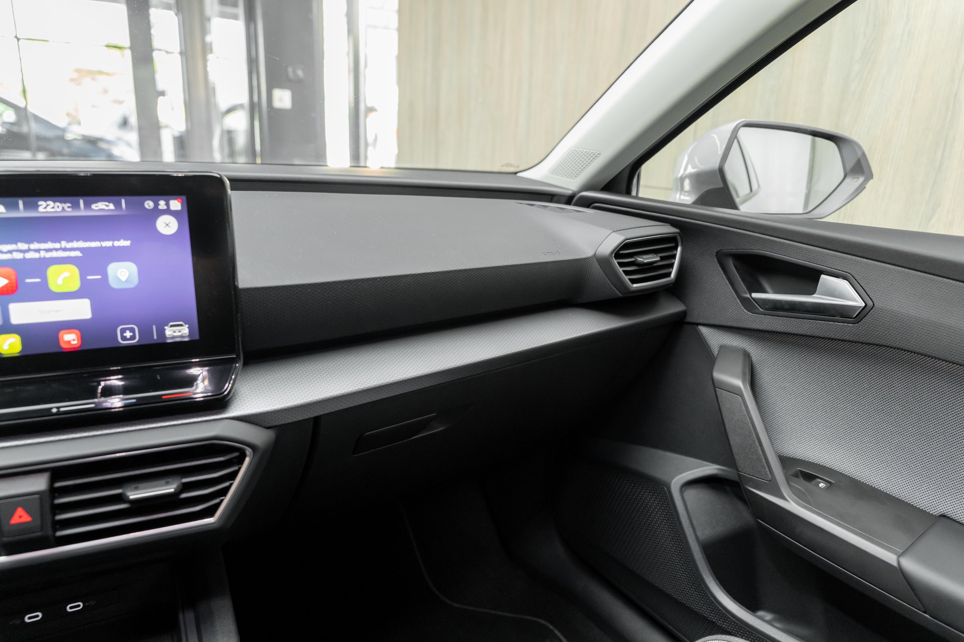 SEAT Leon 1.0 eTSI mHEV Style-image-16