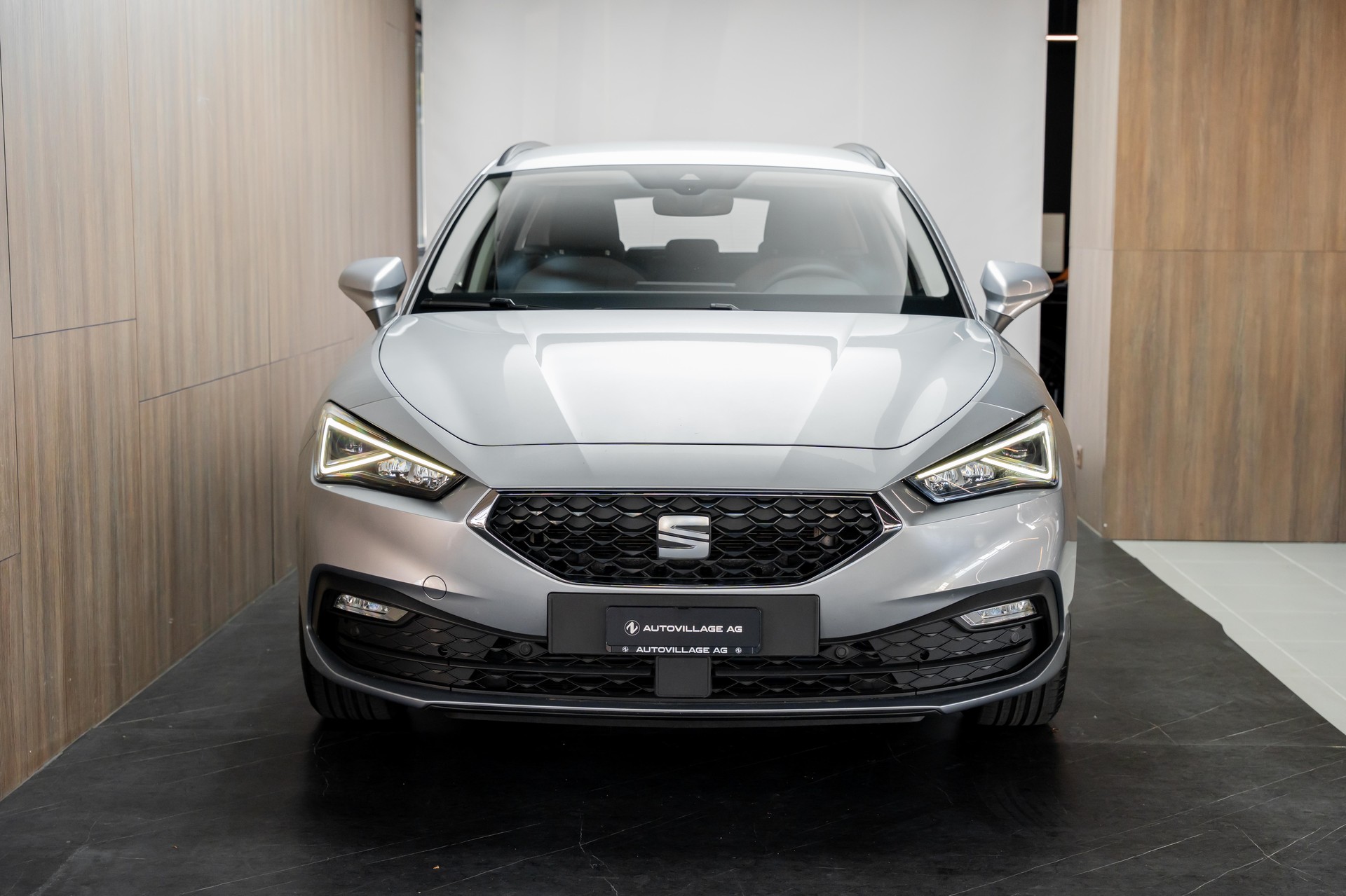 SEAT Leon 1.0 eTSI mHEV Style-image-26