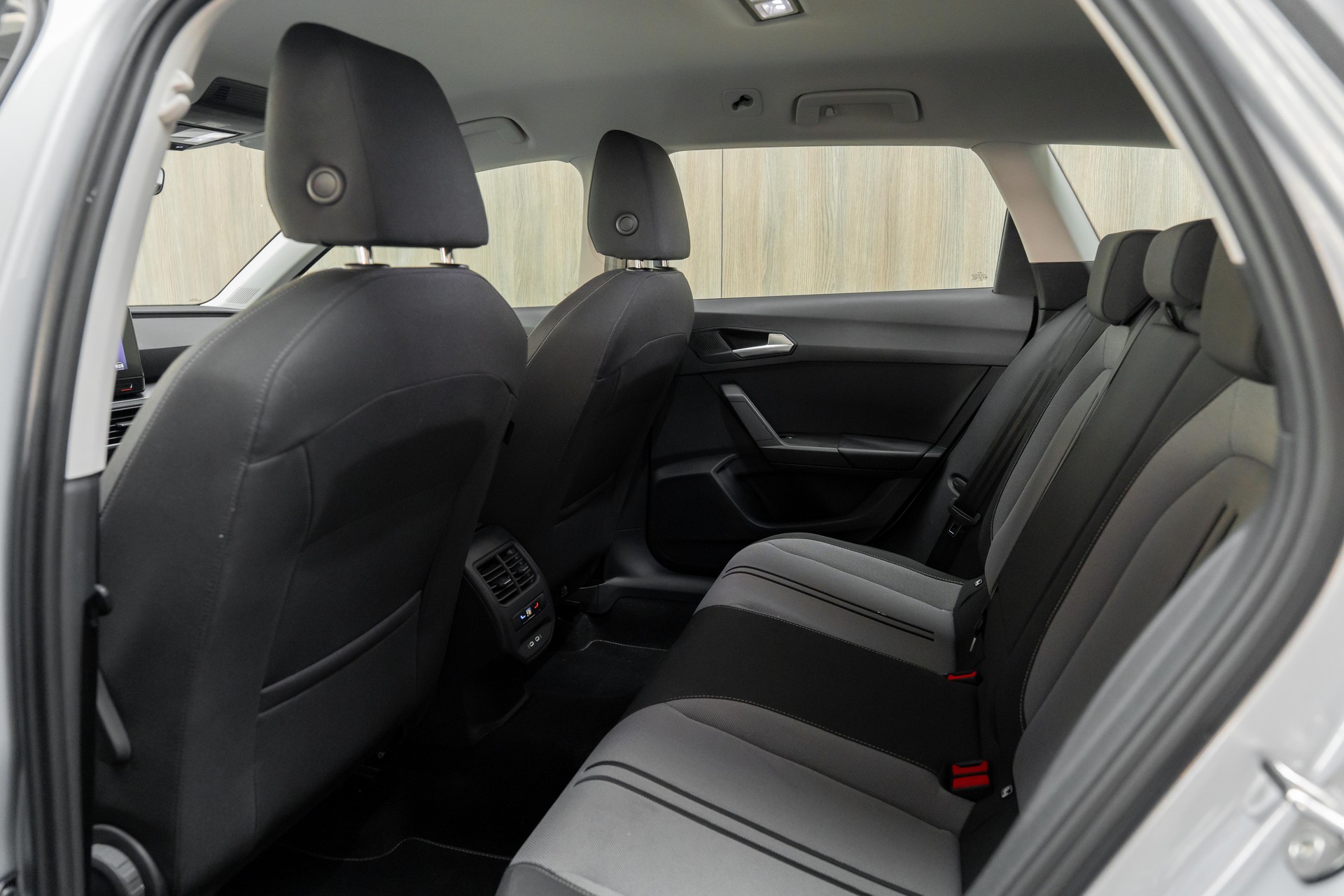 SEAT Leon 1.0 eTSI mHEV Style-image-7