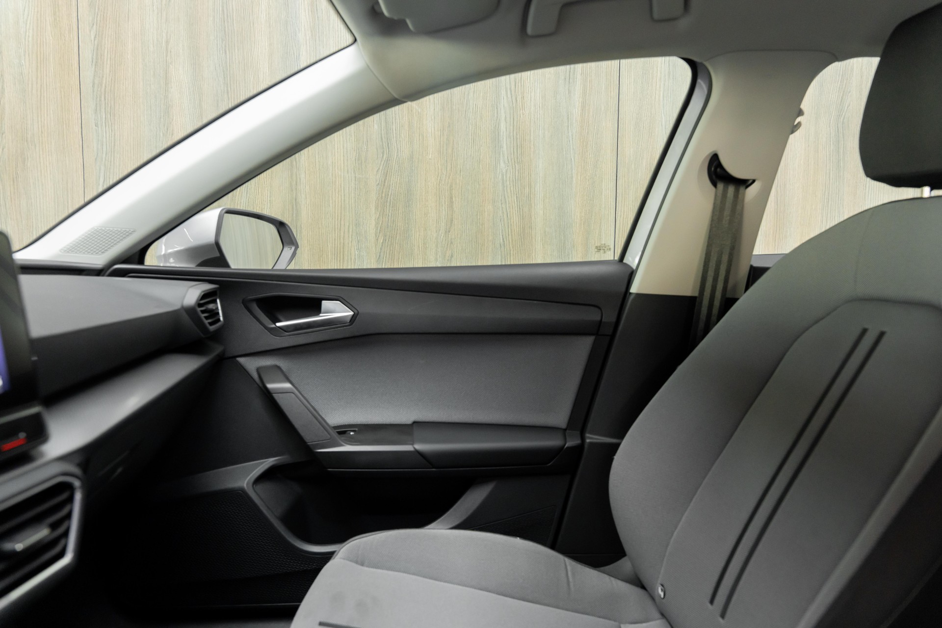 SEAT Leon 1.0 eTSI mHEV Style-image-17