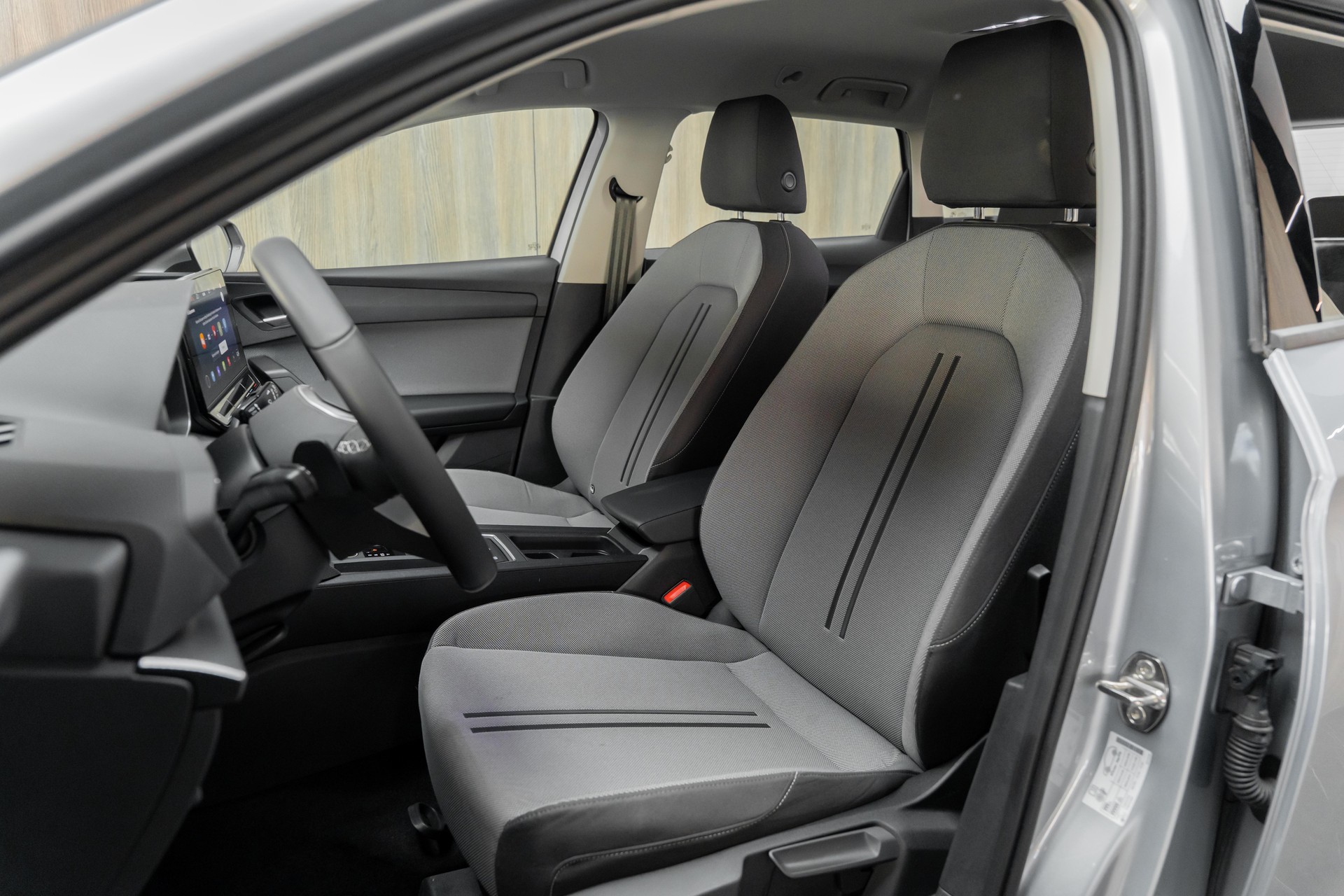 SEAT Leon 1.0 eTSI mHEV Style-image-5