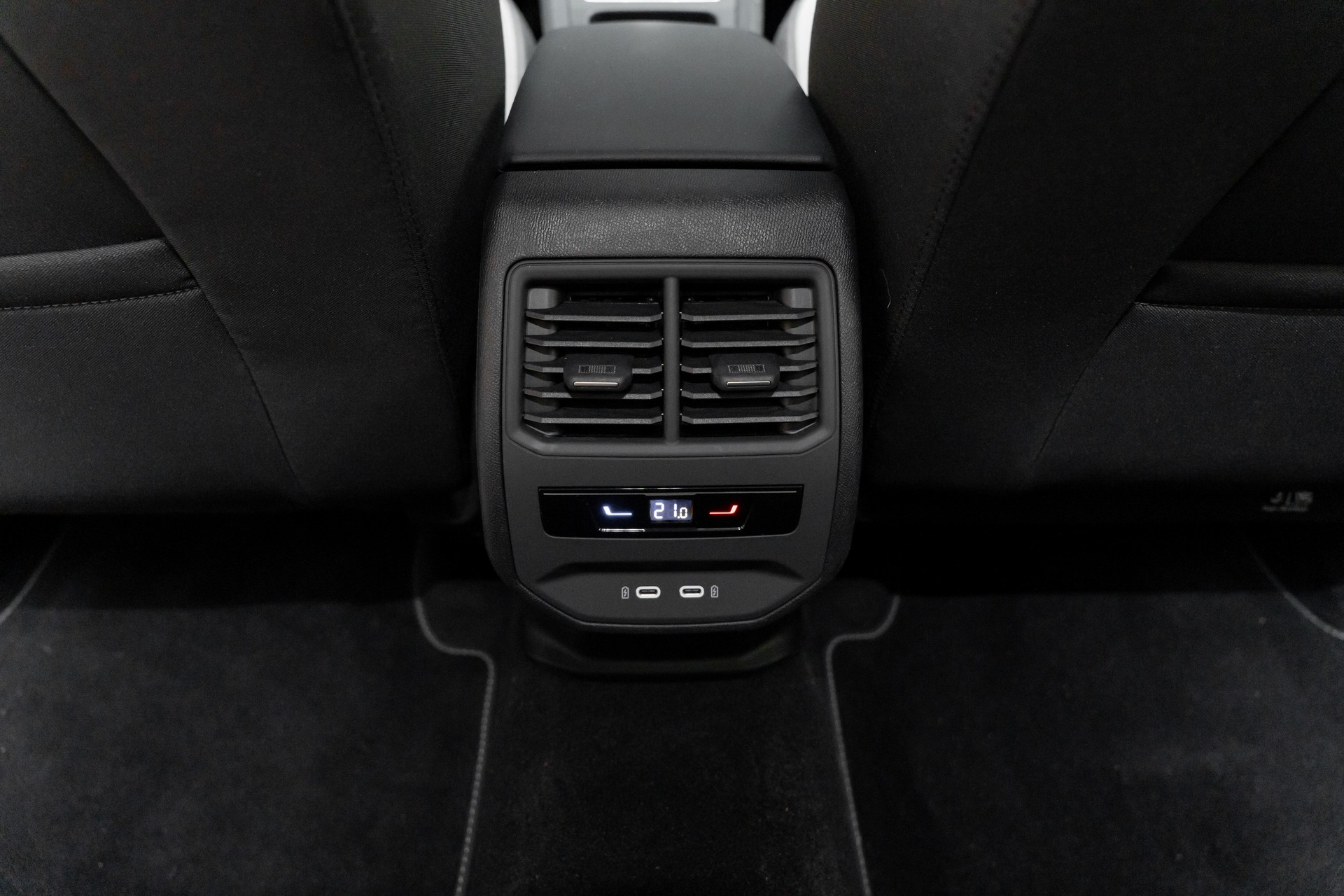 SEAT Leon 1.0 eTSI mHEV Style-image-8