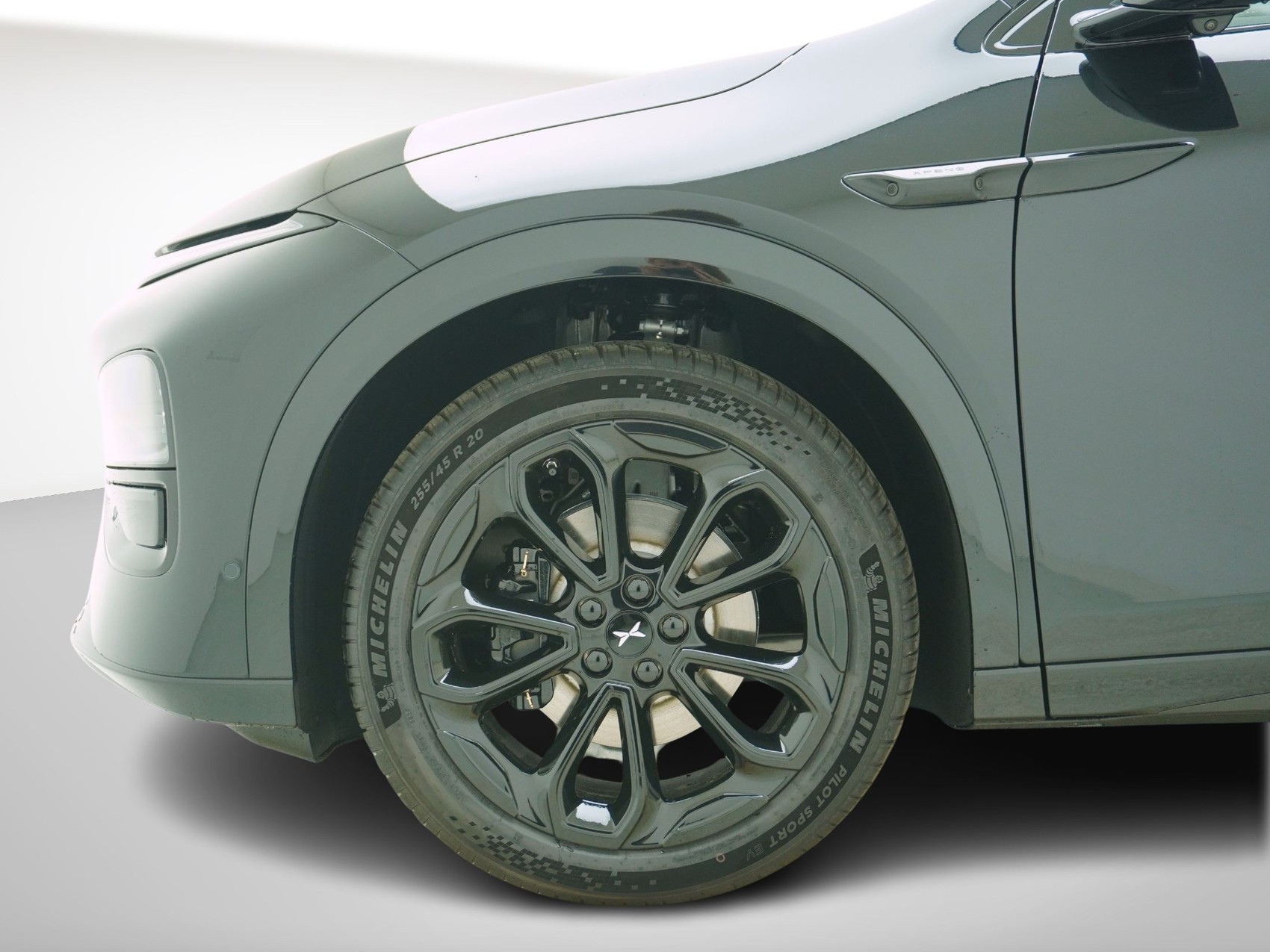 XPENG G6 Performance Black Edition AWD-image-9