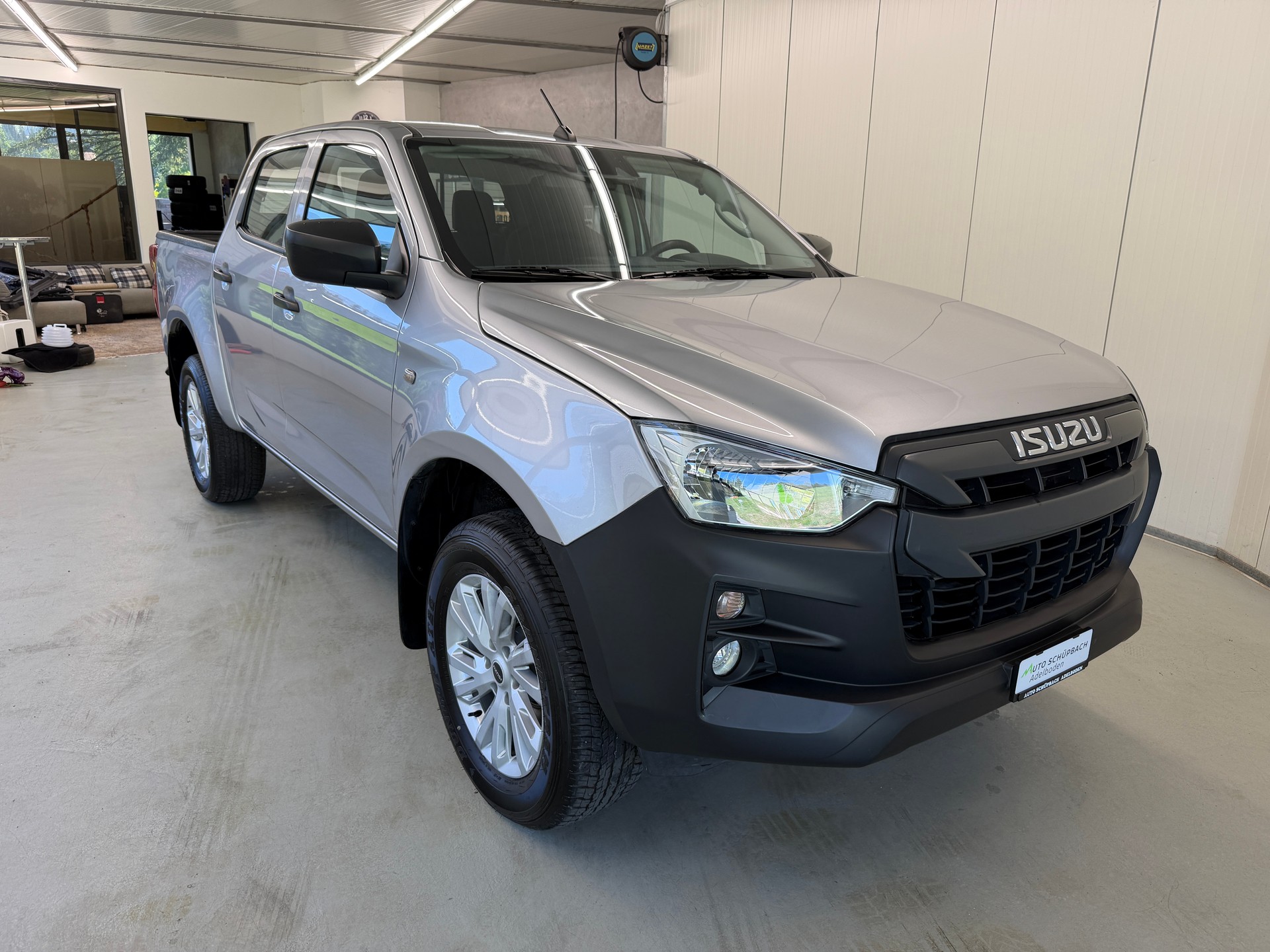 ISUZU D-MAX 1.9 CrewCab N60F 4x4 AT