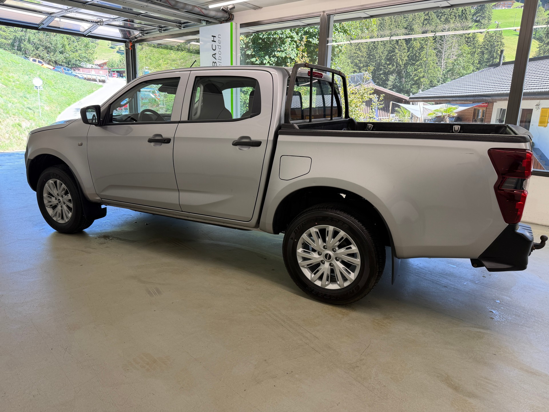 ISUZU D-MAX 1.9 CrewCab N60F 4x4 AT-image-7