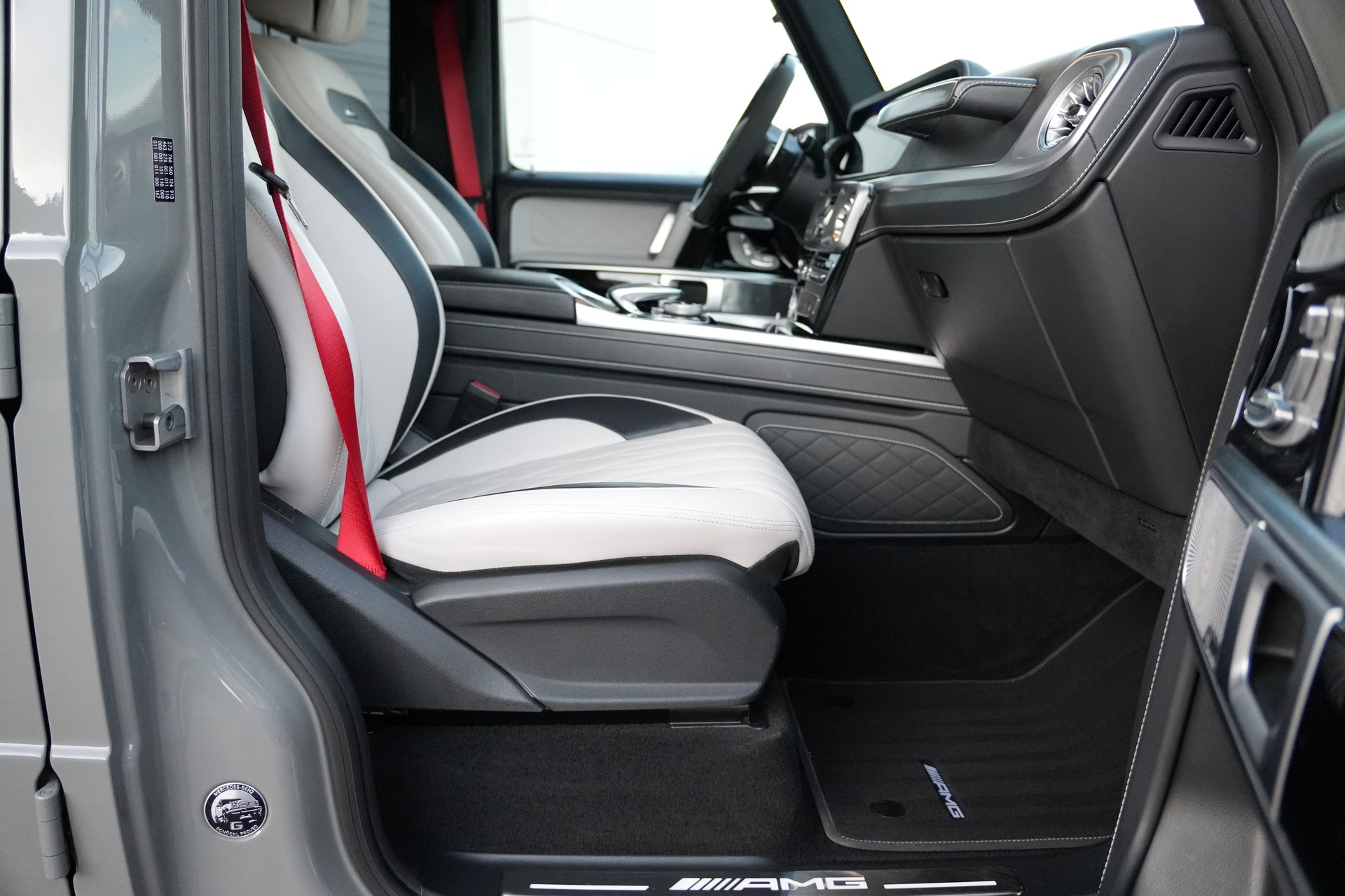 MERCEDES-BENZ G 63 AMG Speedshift Plus G-Tronic G-MANUFAKTUR-image-15