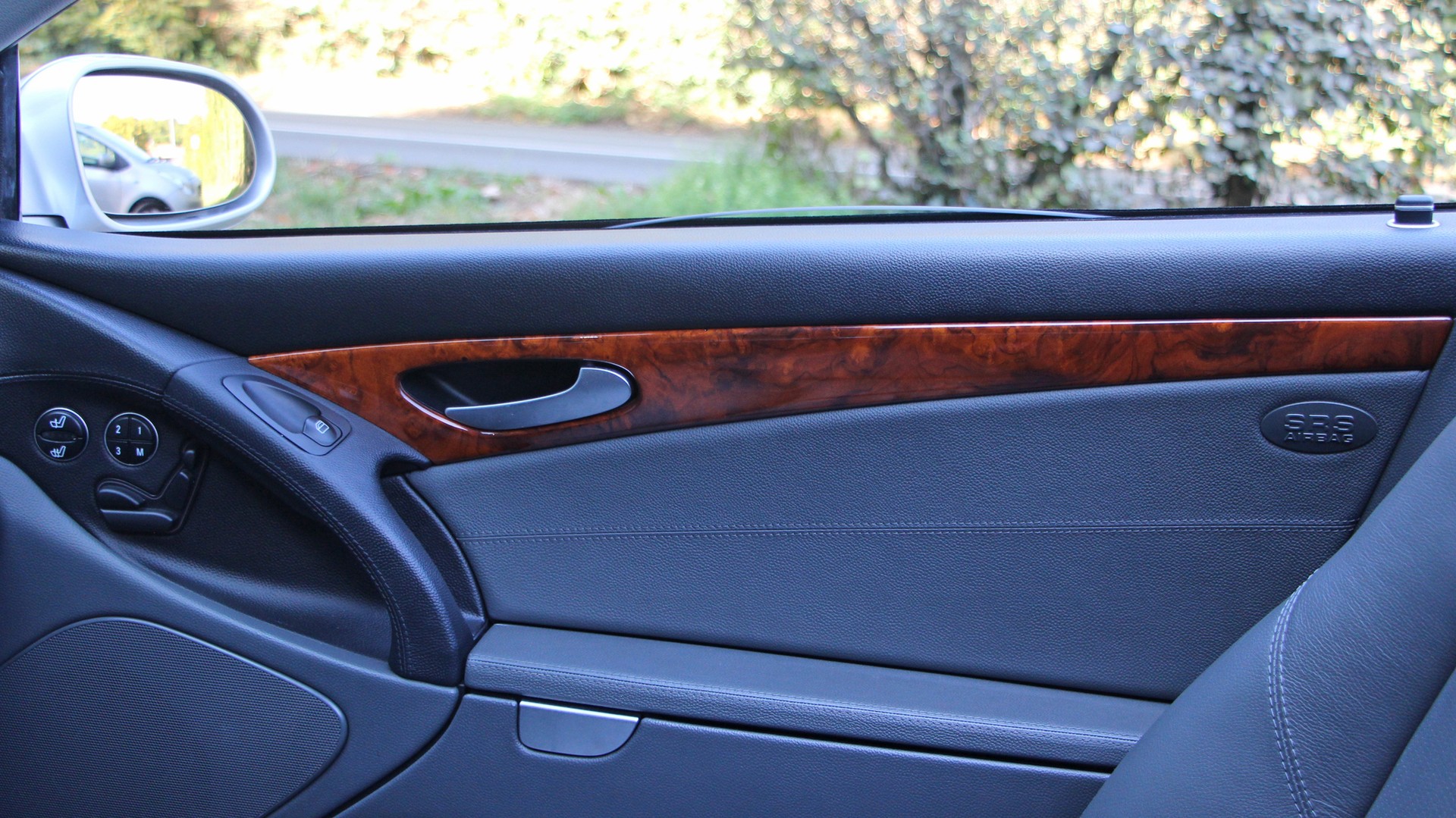 MERCEDES-BENZ SL 500 Automatic-image-11