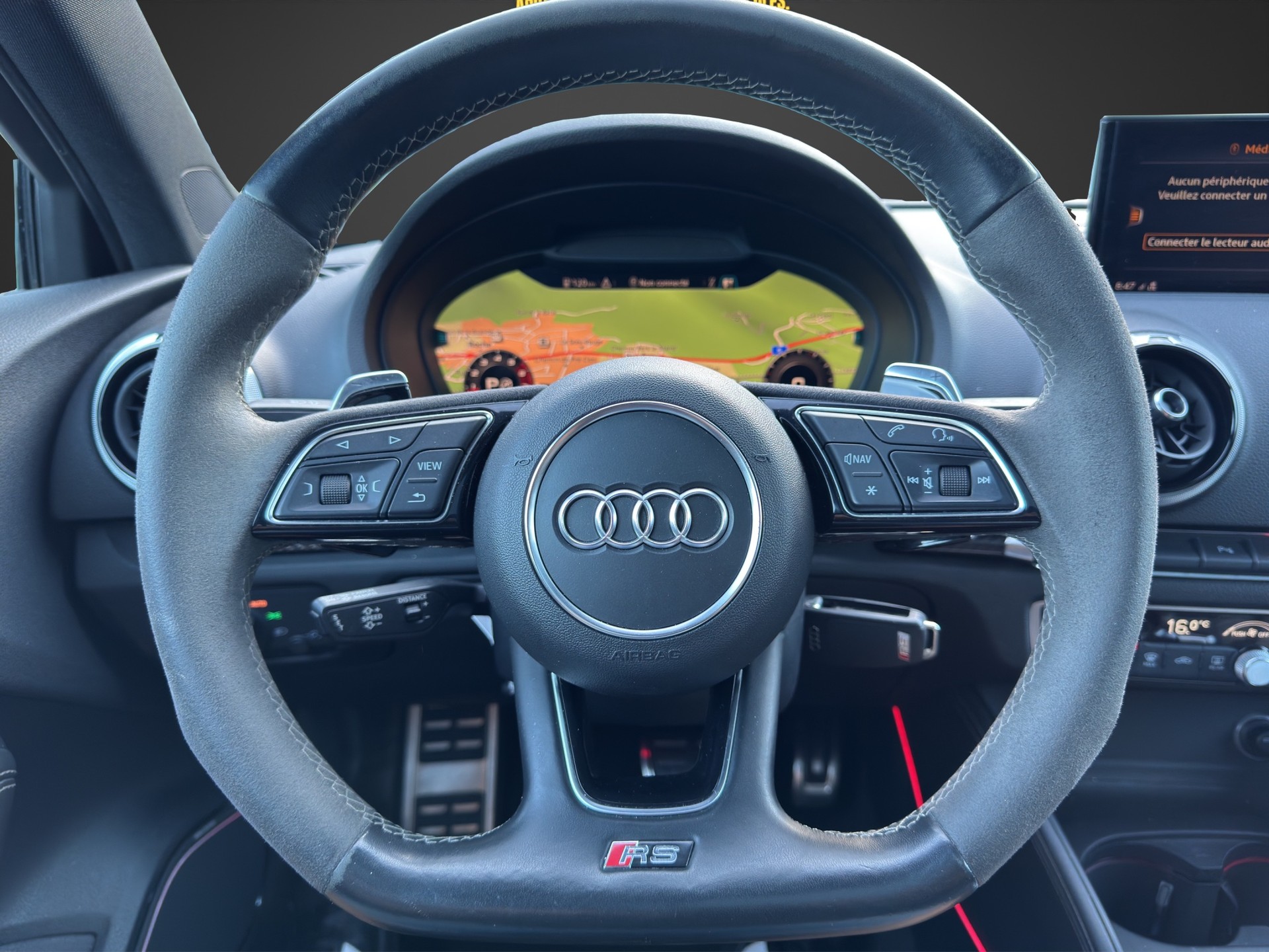 AUDI RS3 Limousine 2.5 TSI quattro S-tronic-image-11