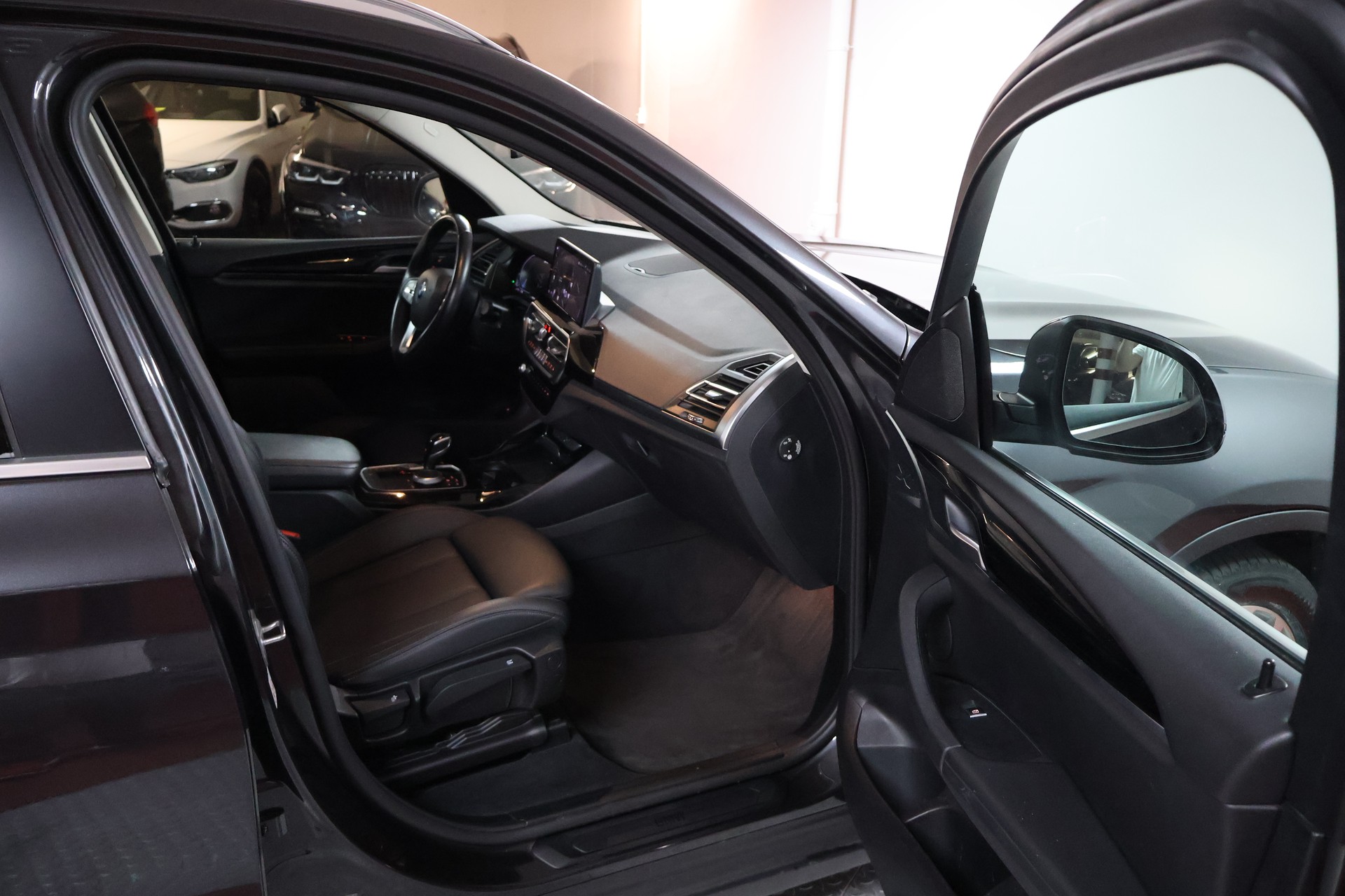 BMW X3 xDrive 30e-image-11