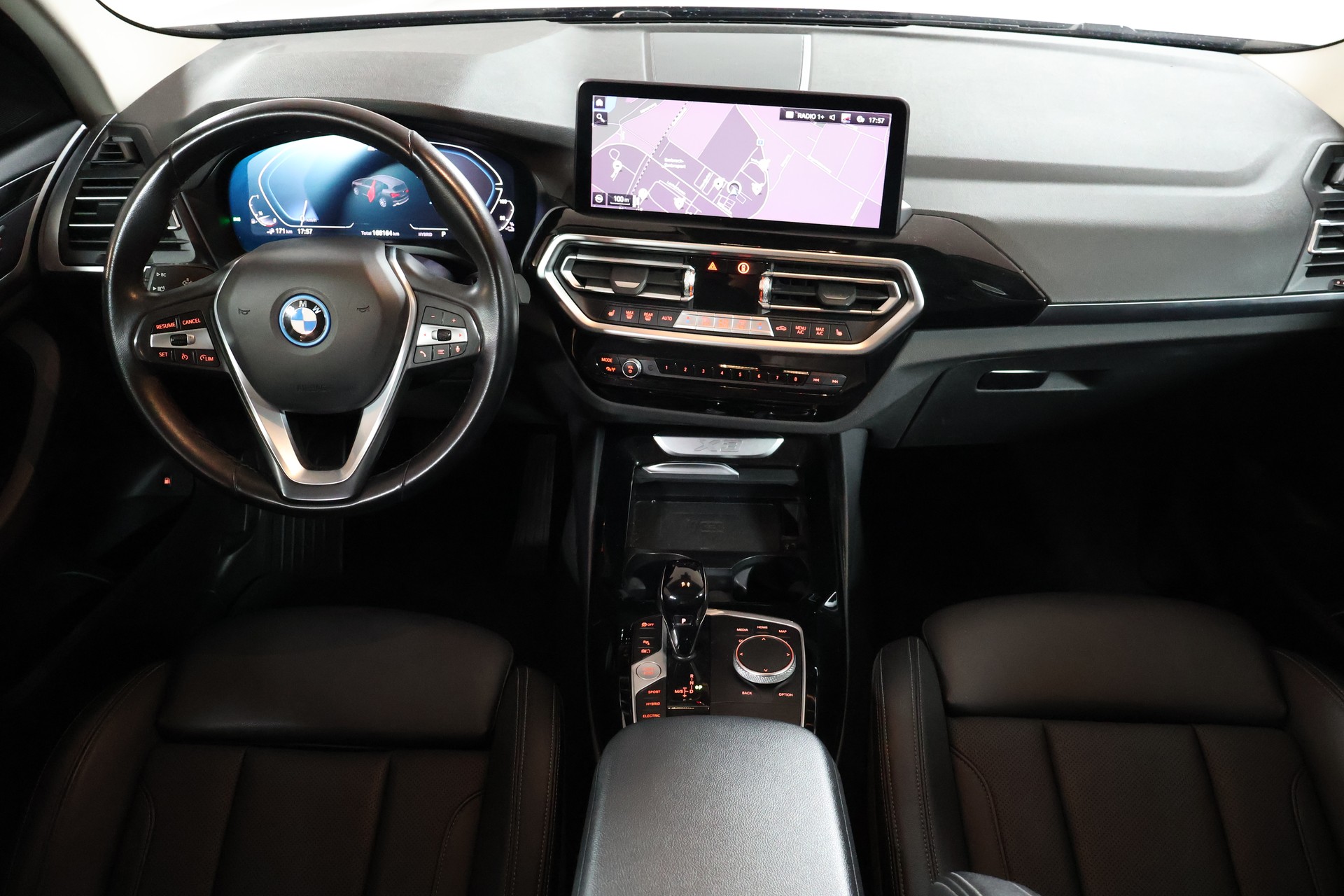 BMW X3 xDrive 30e-image-8