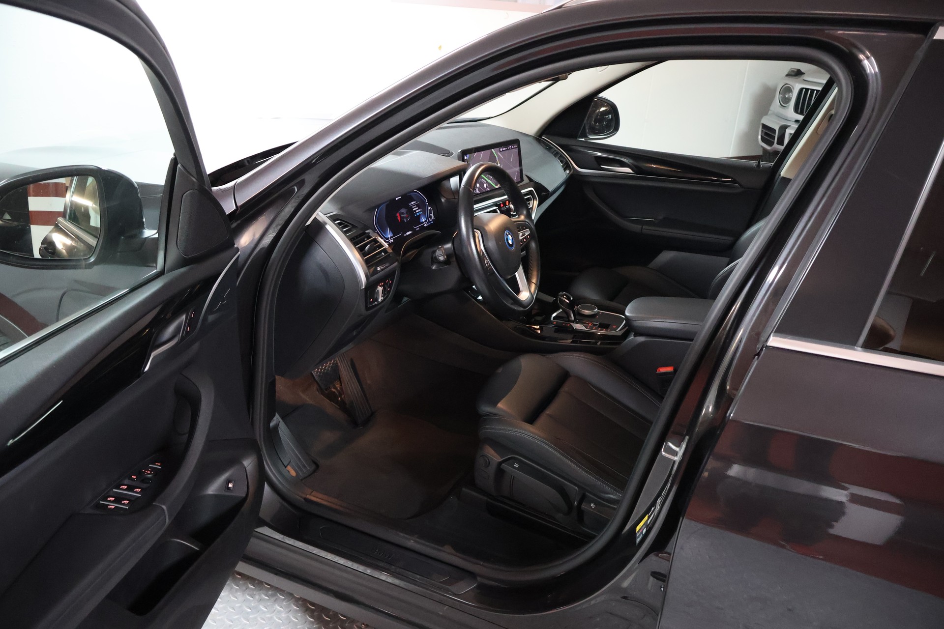 BMW X3 xDrive 30e-image-5