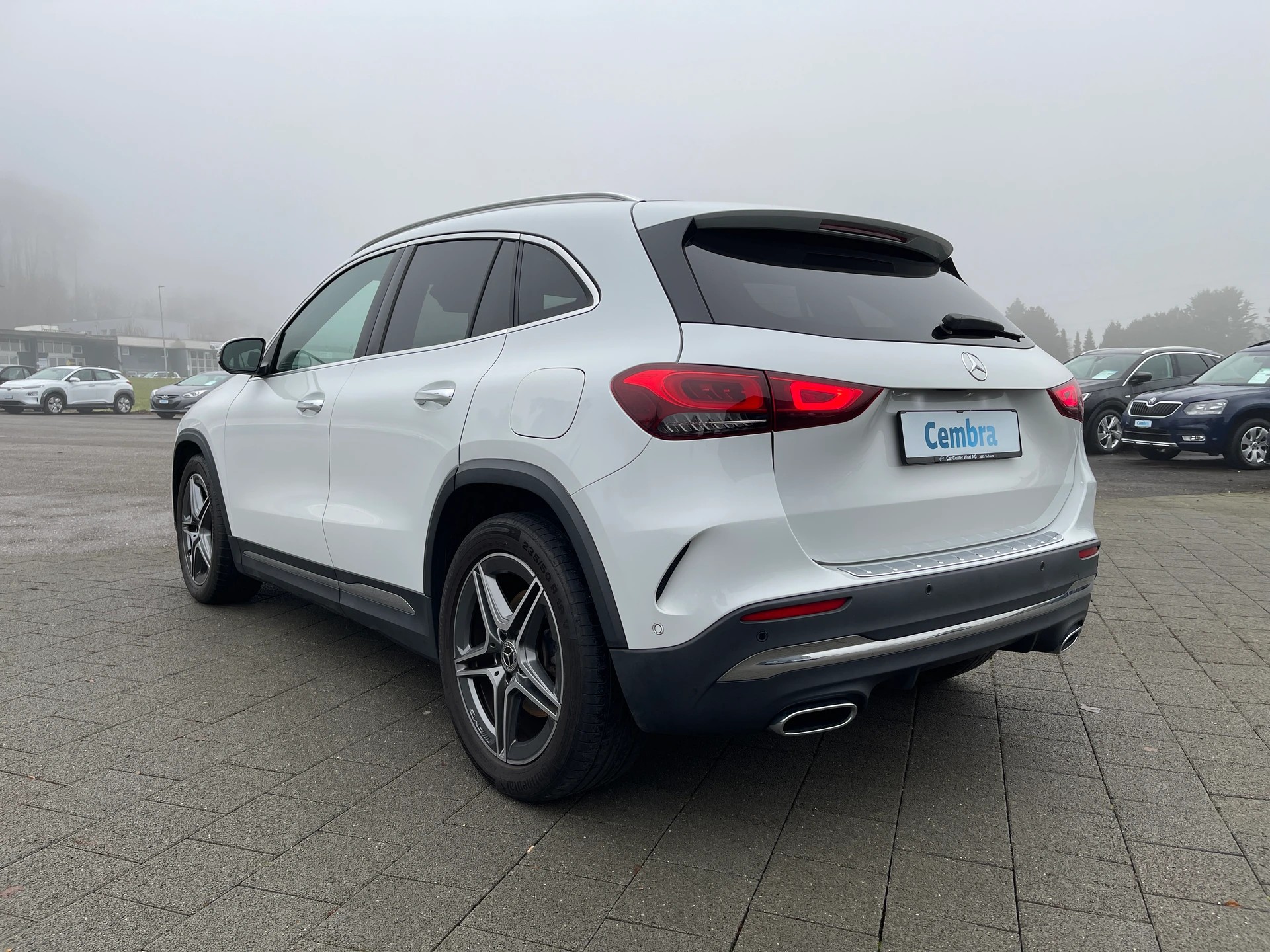 MERCEDES-BENZ GLA 220d 4Matic AMG Line 8G-DCT-image-2