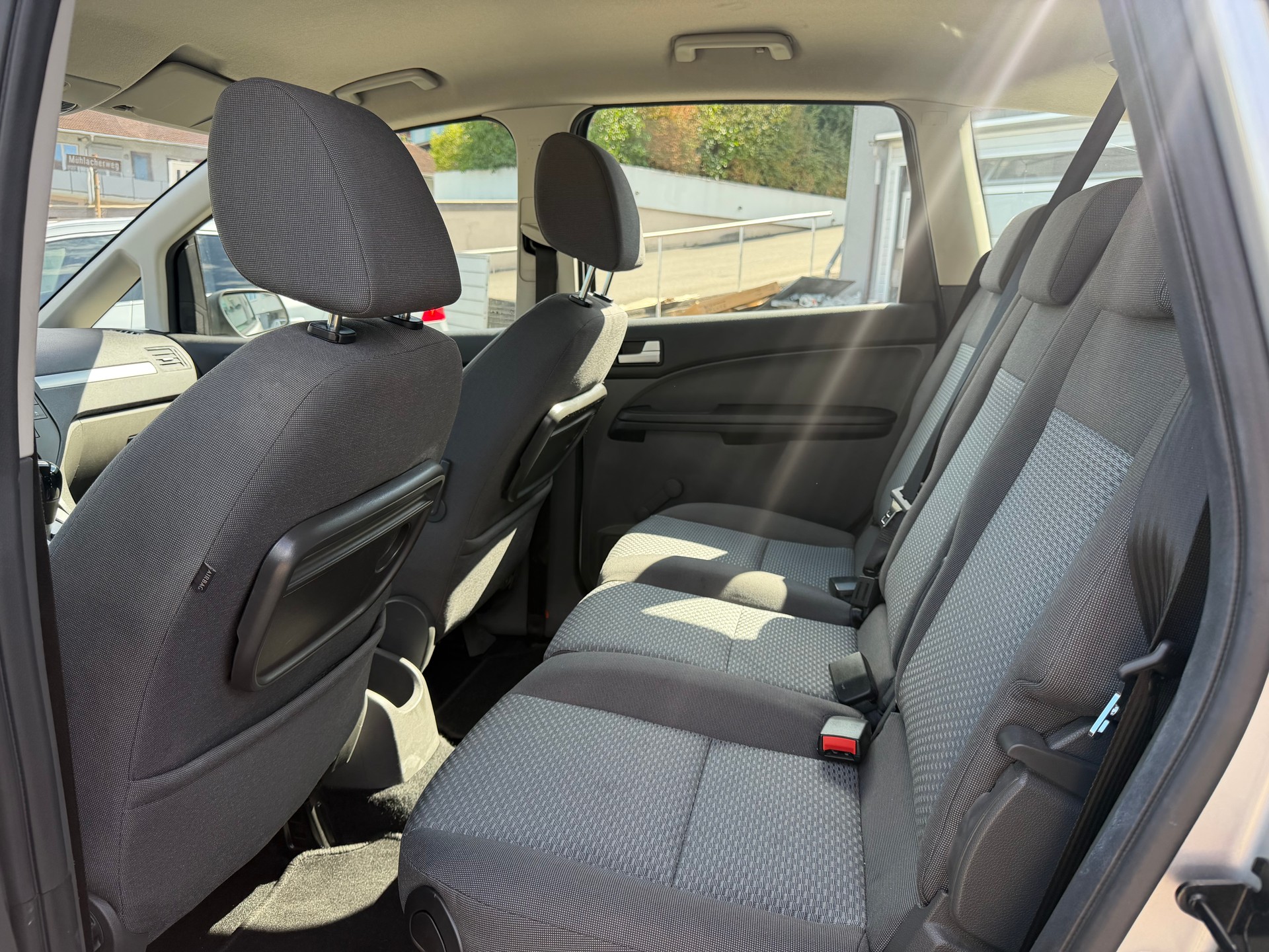 FORD Focus C-Max 1.6 TDCi Ambiente-image-7