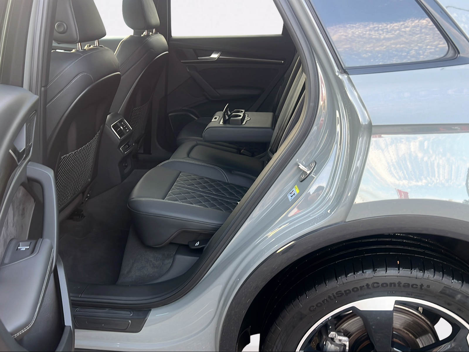 AUDI Q5 2.0 TFSI sport quattro S-tronic-image-10