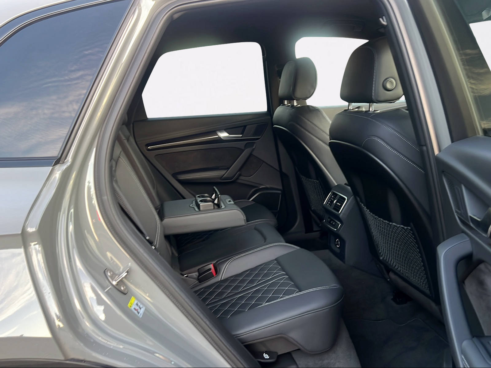 AUDI Q5 2.0 TFSI sport quattro S-tronic-image-11