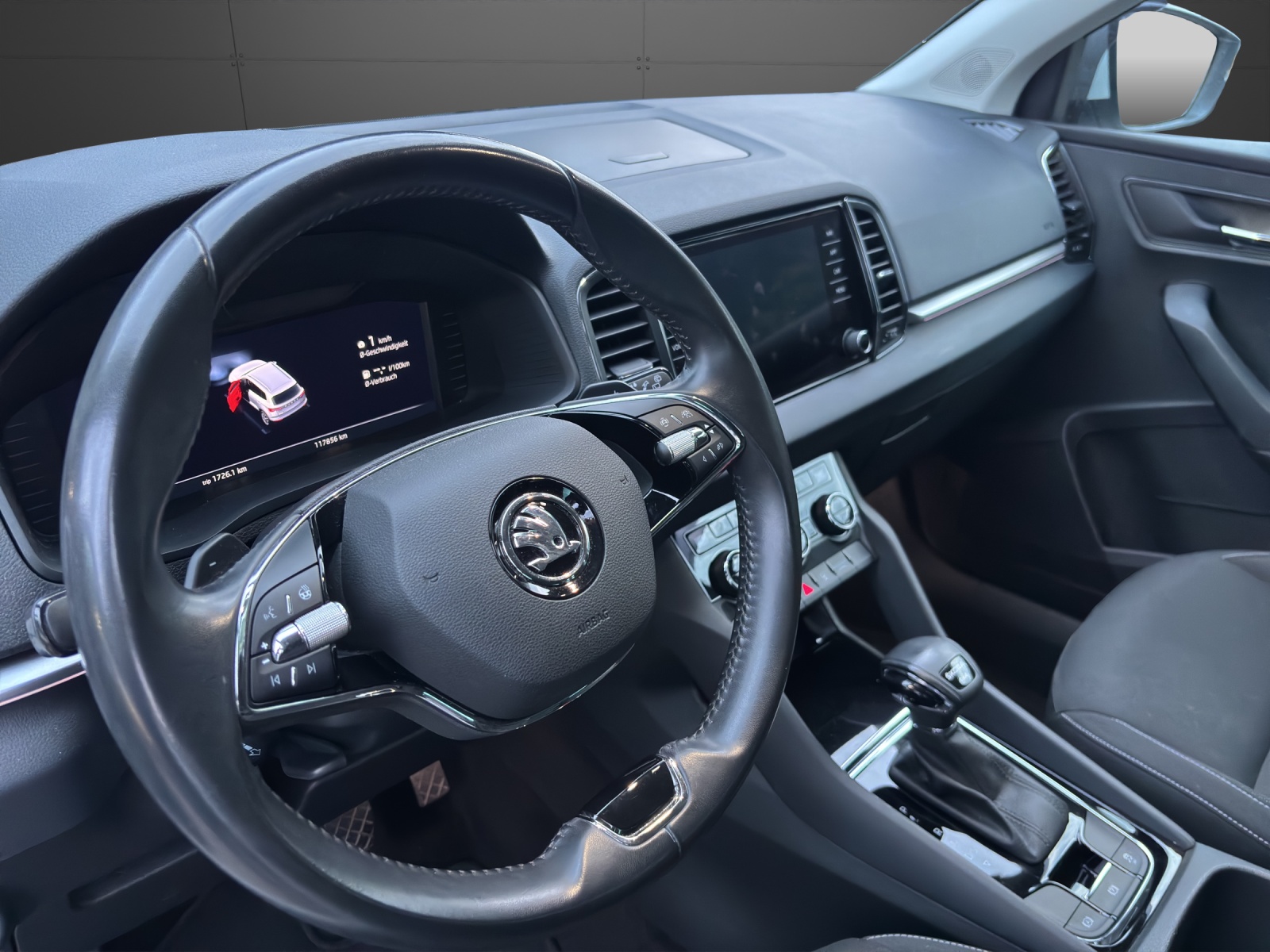 SKODA Karoq 2.0 TDI CR Ambition 4x4 DSG-showroom-element-3