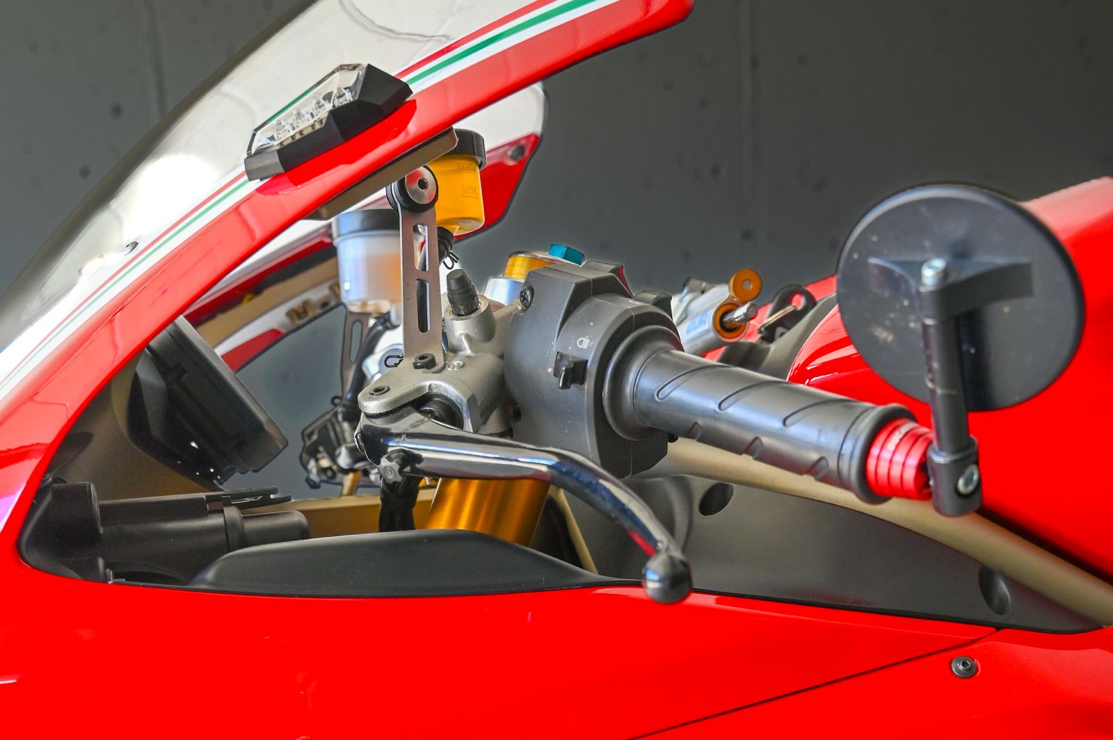 DUCATI 1198 S-image-7