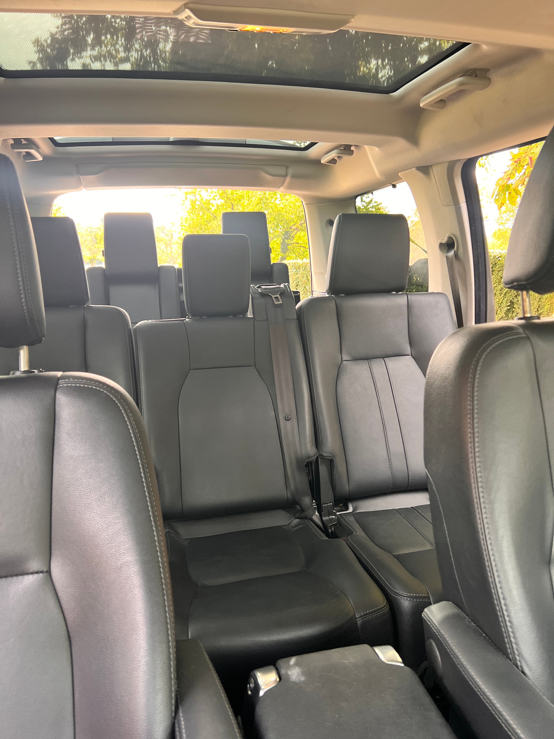 LAND ROVER 3.0 SDV6 256 HSE-image-9