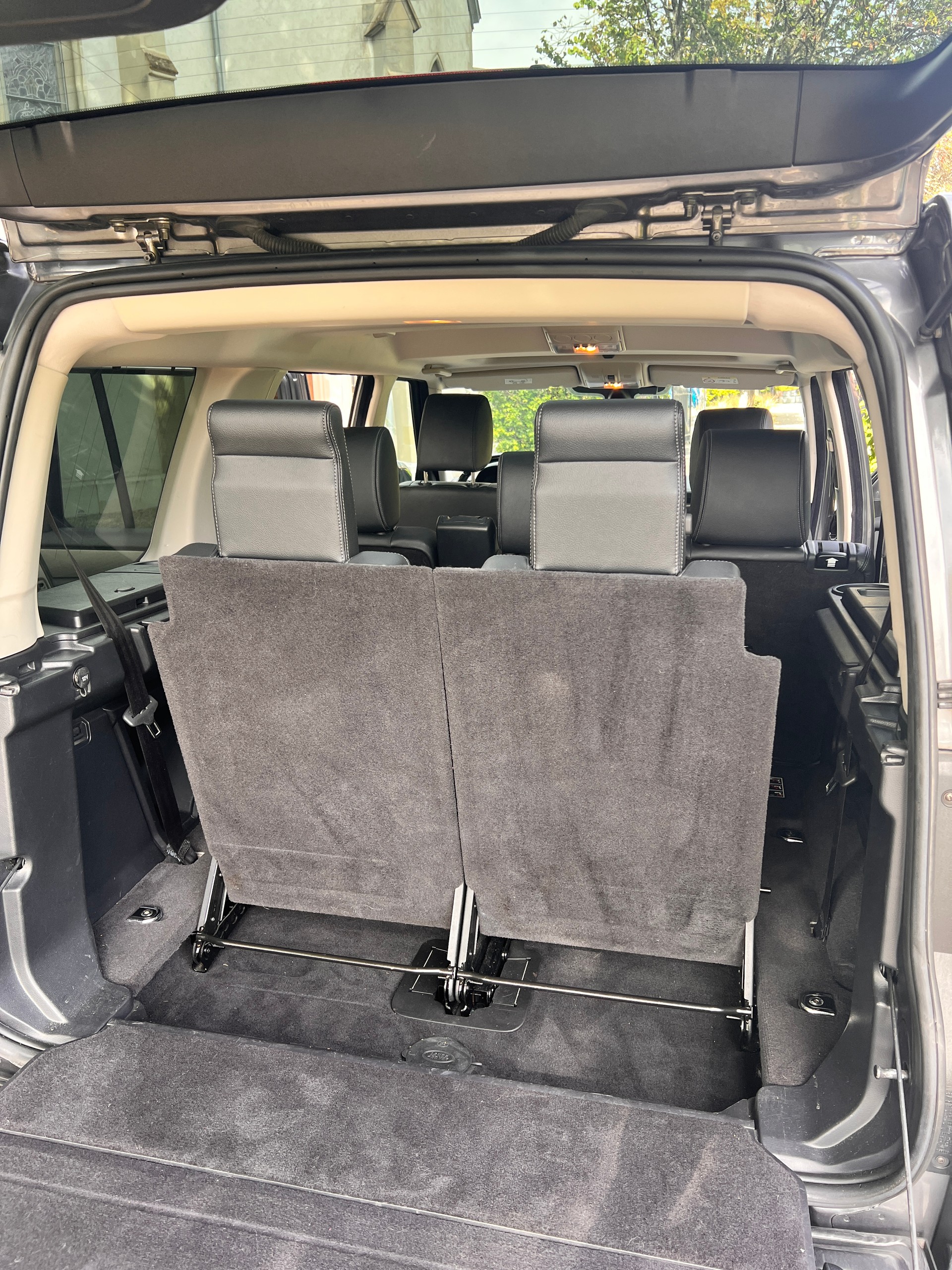 LAND ROVER 3.0 SDV6 256 HSE-image-7
