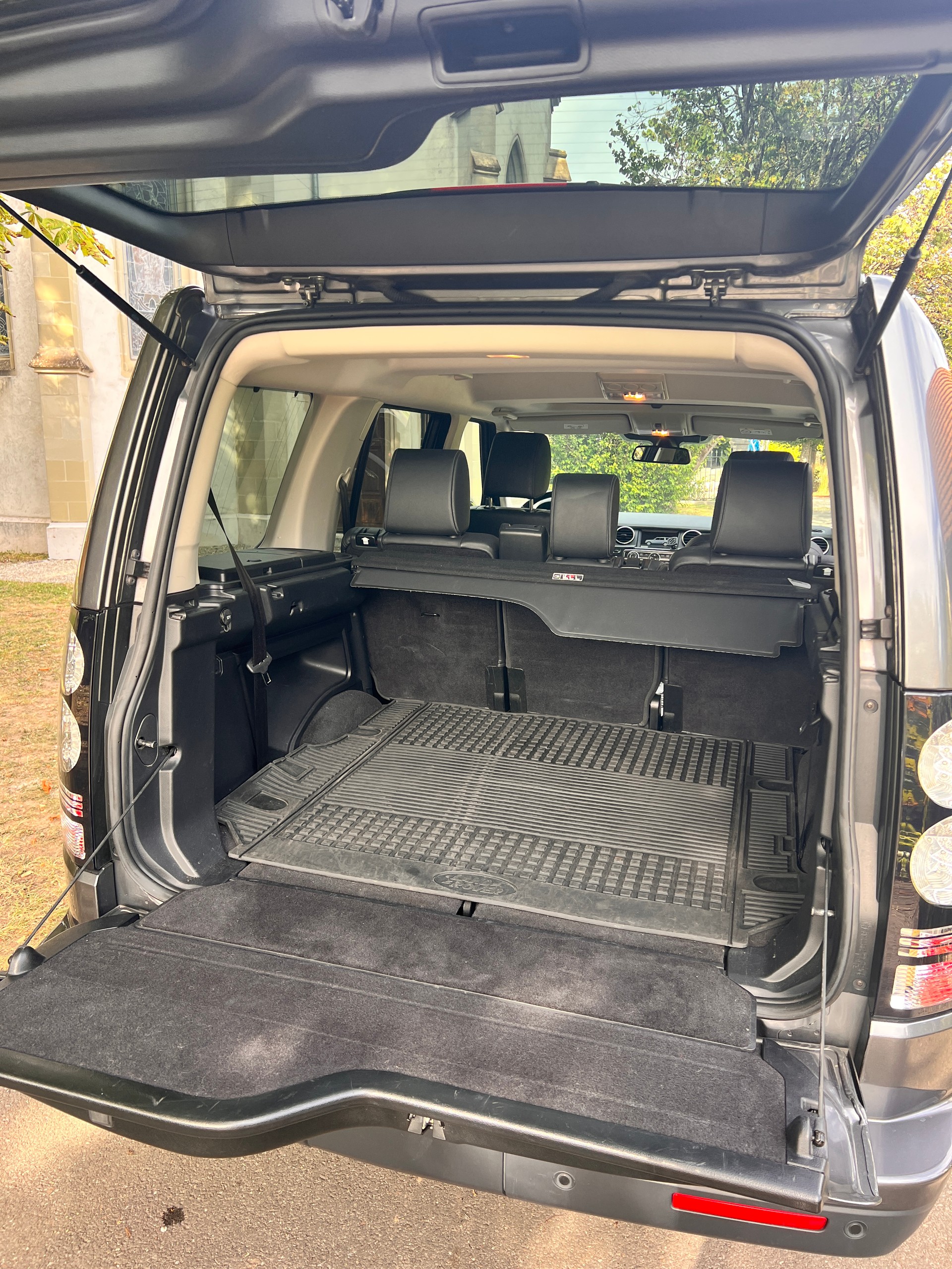LAND ROVER 3.0 SDV6 256 HSE-image-6
