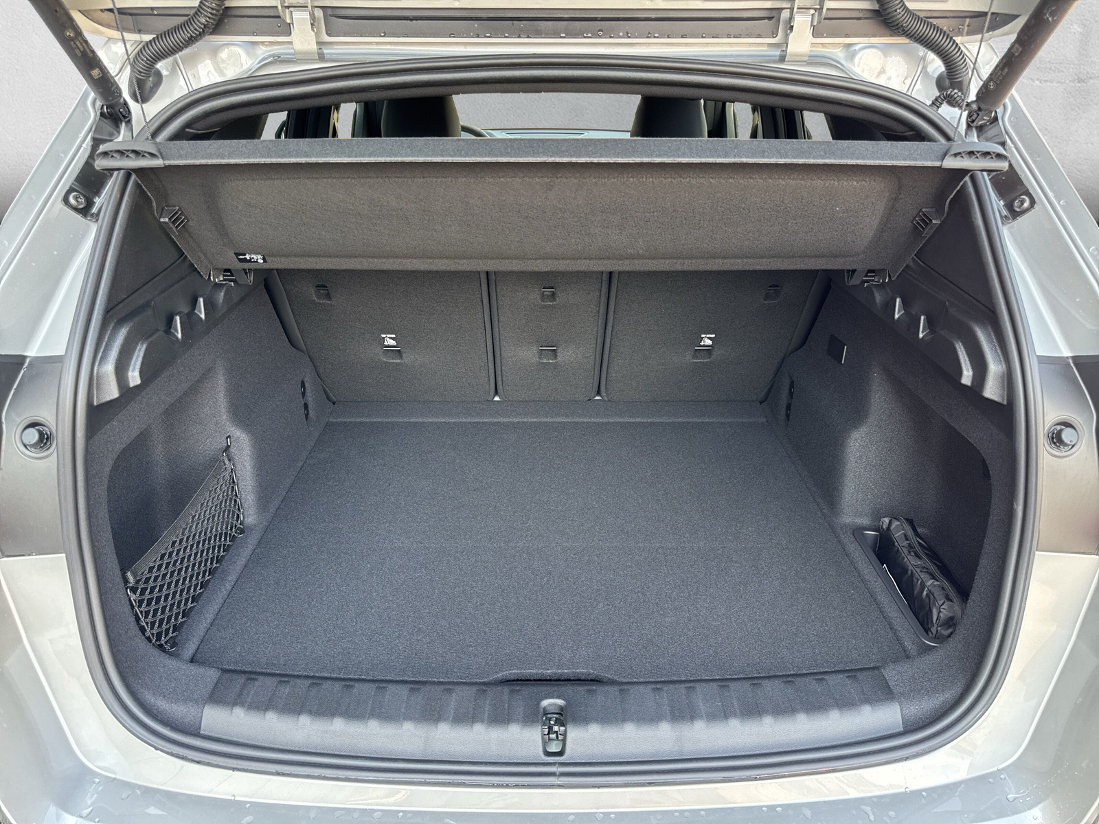 BMW iX1 xDrive 30 Edition M Sport-image-10