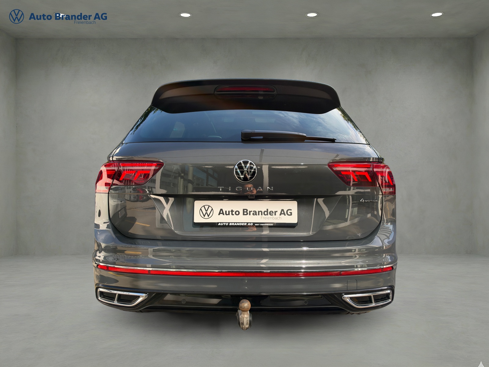VW Tiguan 2.0TSI R-Line 4Motion DSG-showroom-element-3