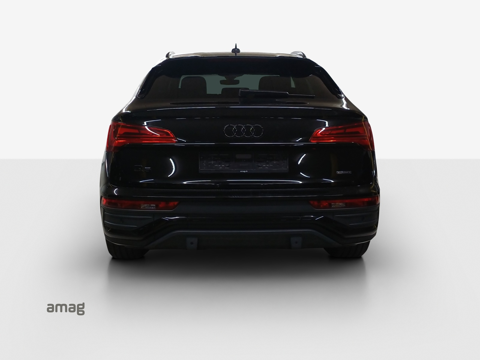 AUDI Q5 Sportback 40 TDI Blackedition quattro S-tronic-showroom-element-3