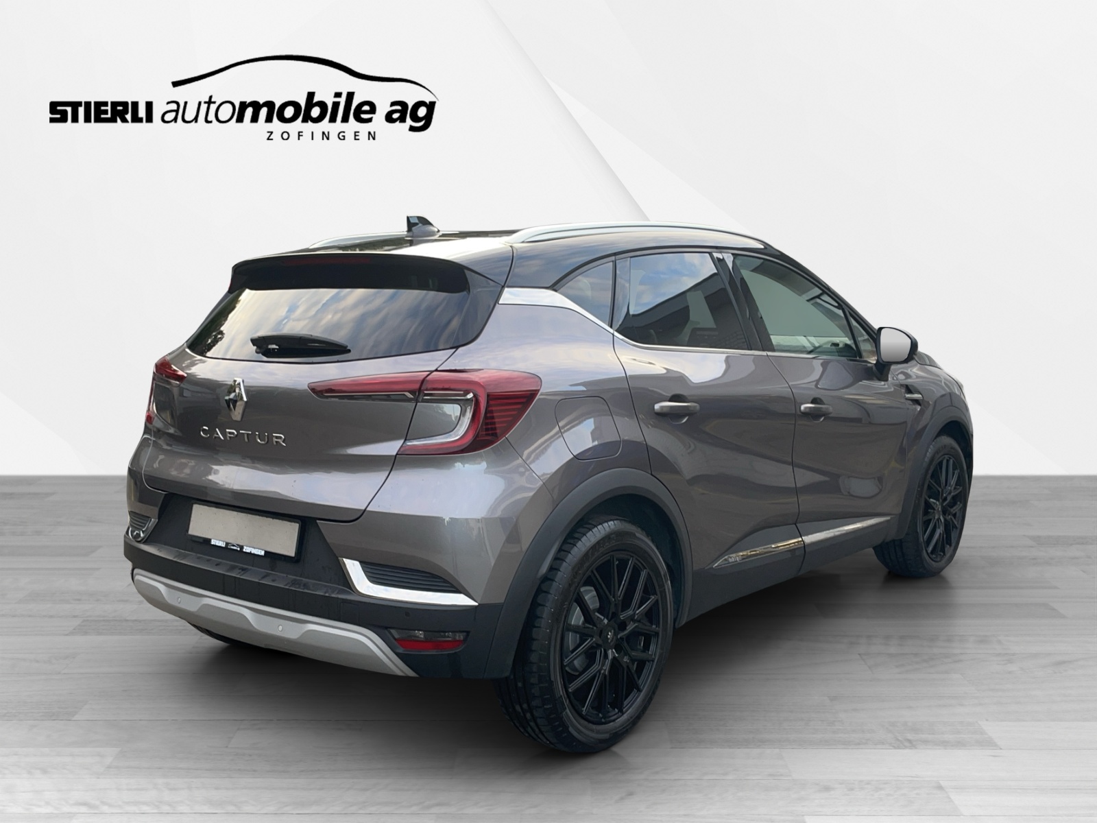 RENAULT Captur 1.3 TCe 140 Initiale EDC-image-4