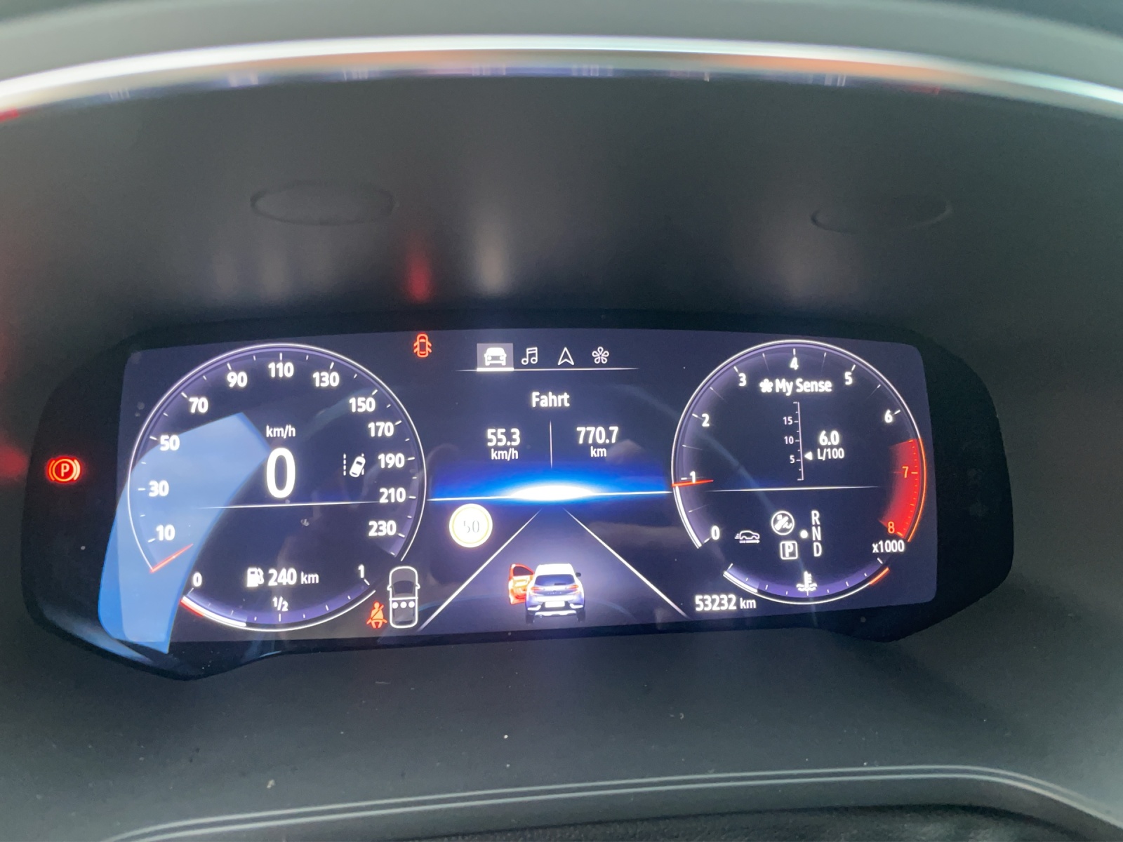 RENAULT Captur 1.3 TCe 140 Initiale EDC-image-15
