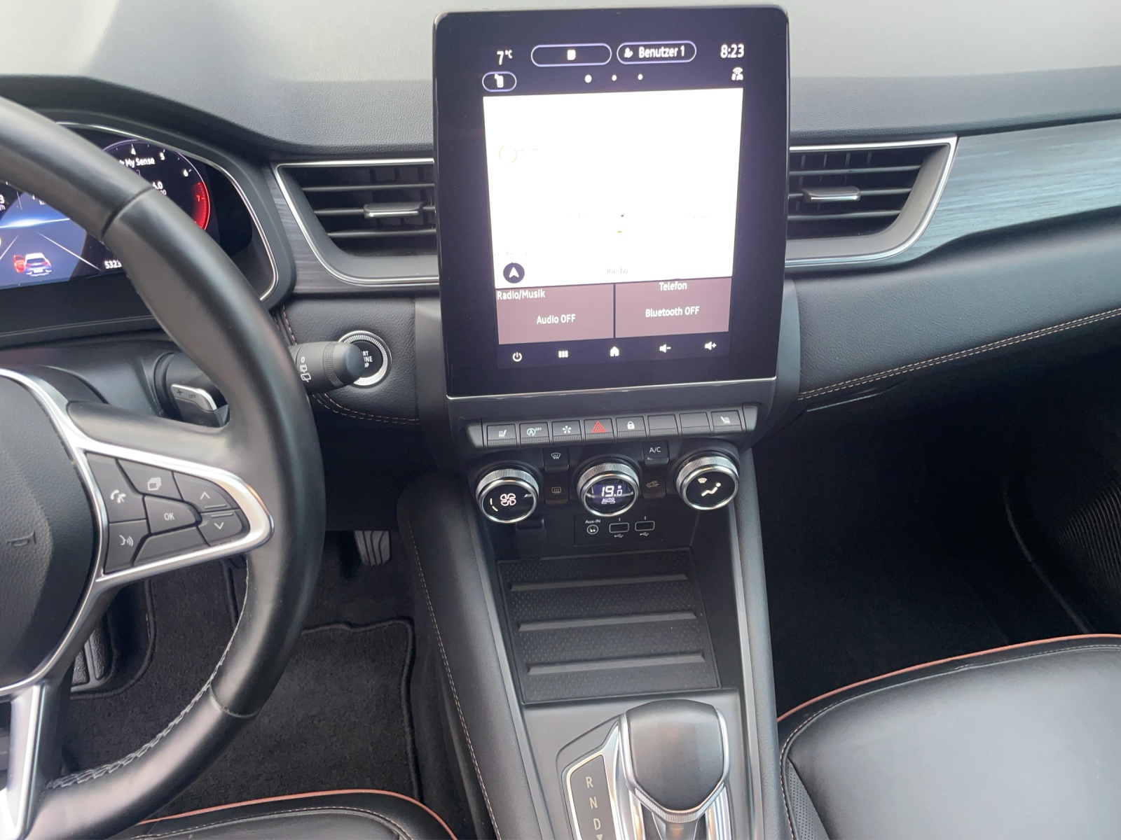 RENAULT Captur 1.3 TCe 140 Initiale EDC-image-16