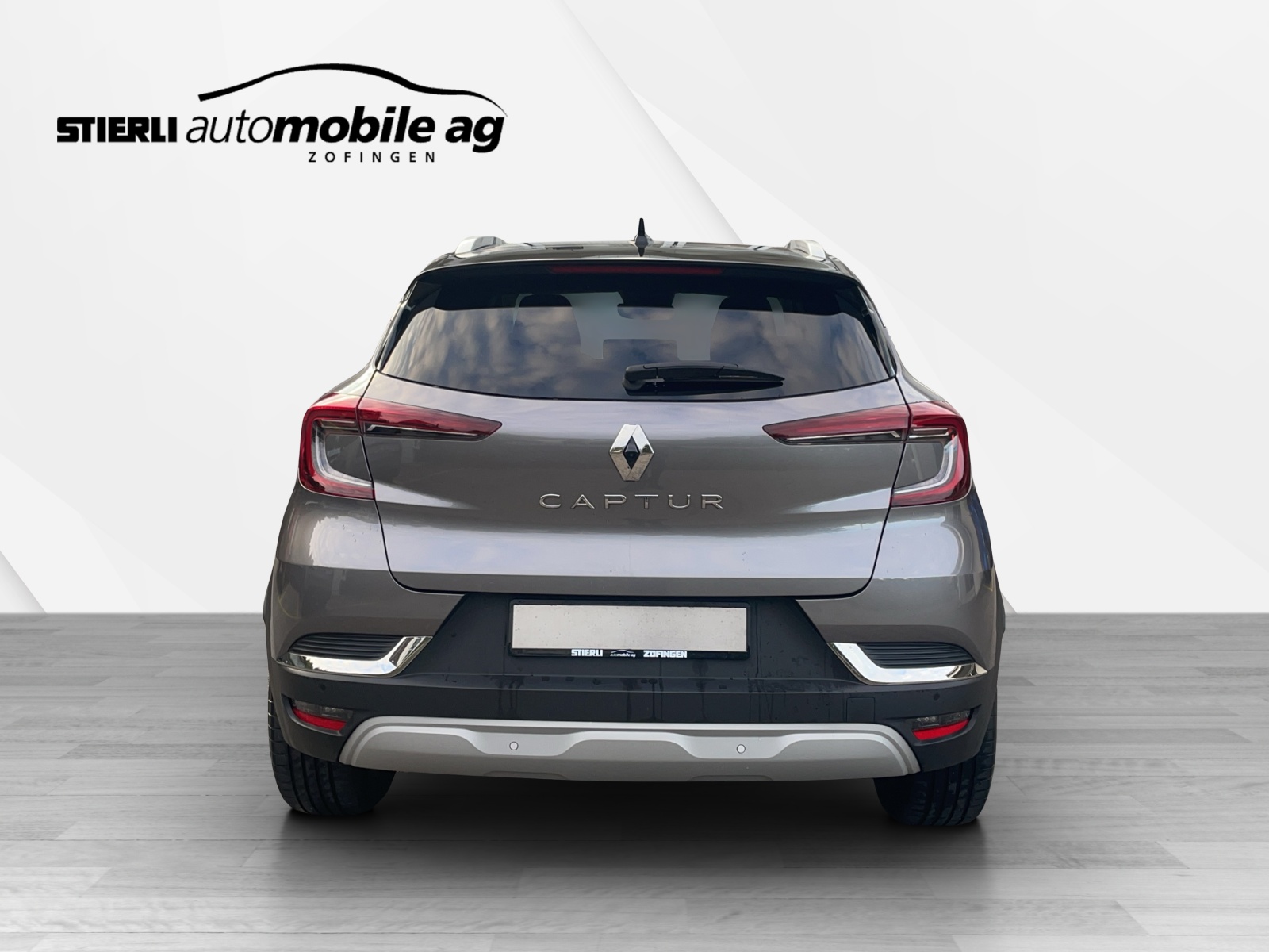 RENAULT Captur 1.3 TCe 140 Initiale EDC-image-5