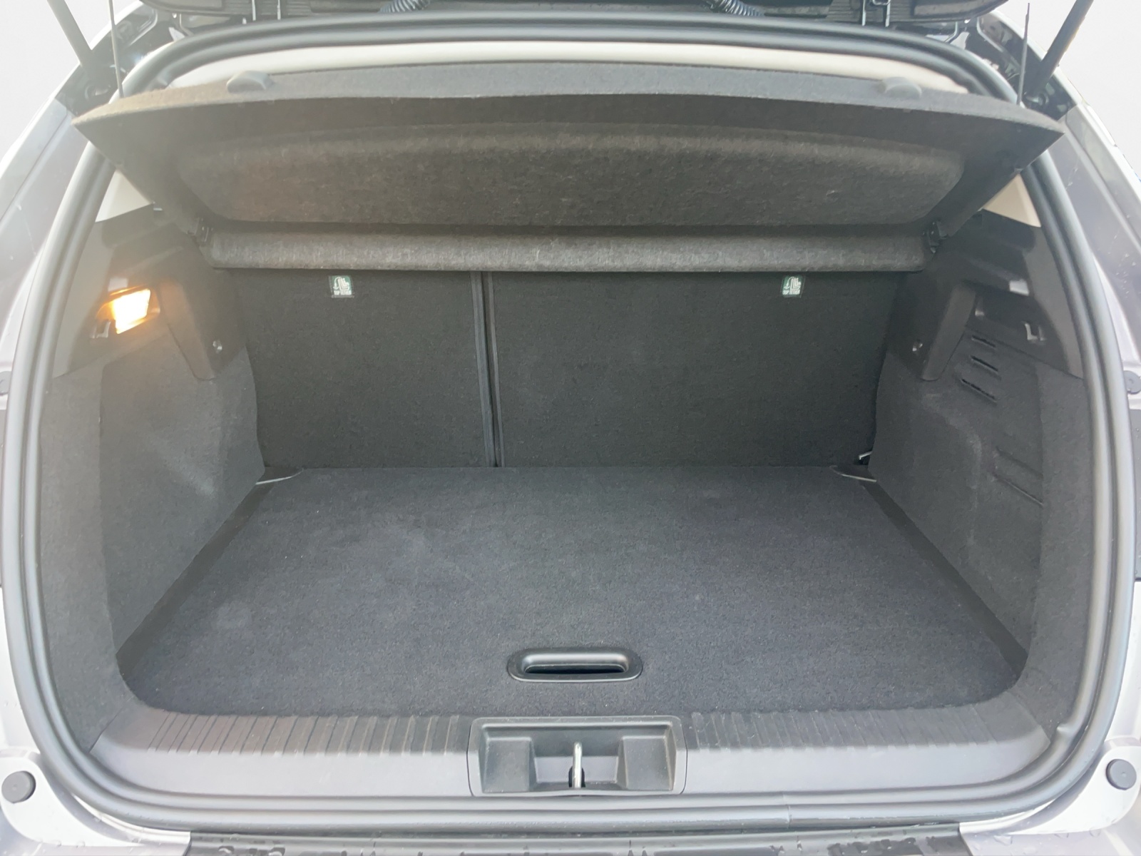 RENAULT Captur 1.3 TCe 140 Initiale EDC-image-14