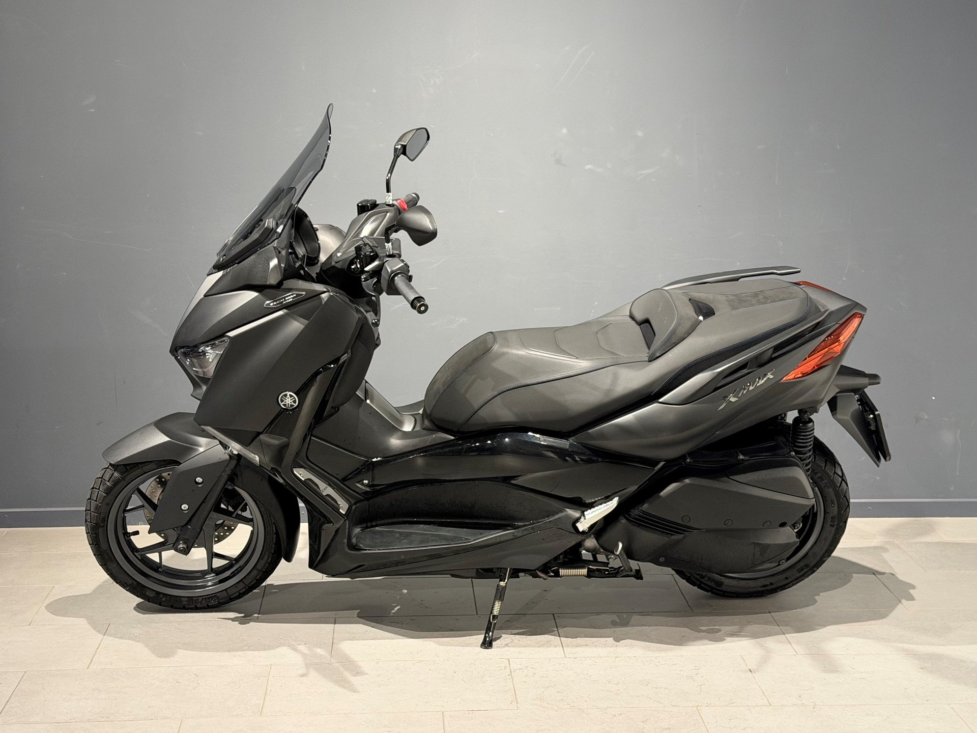 YAMAHA X-Max 300 Tech Max ABS-image-3