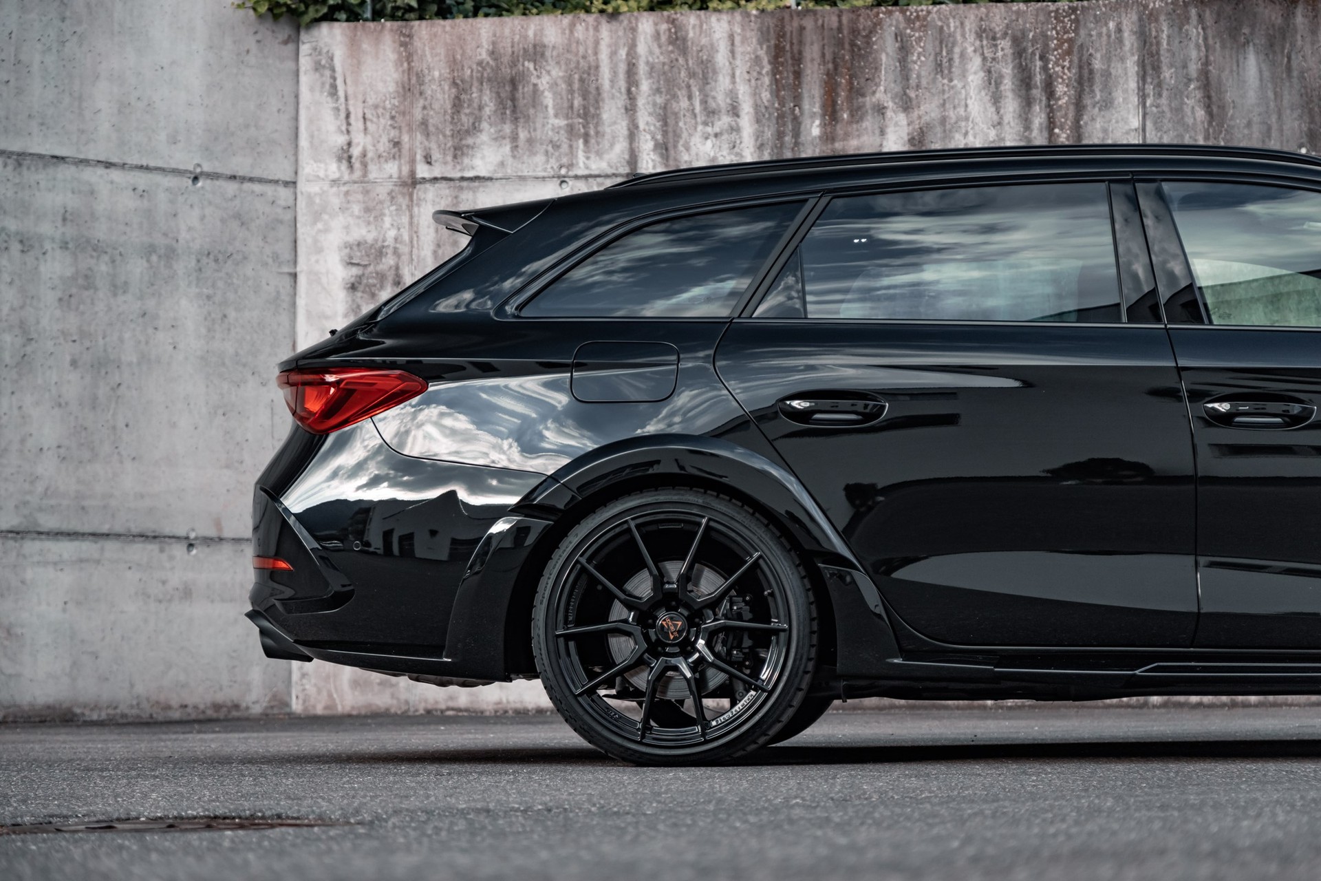 CUPRA JE LEON ST Widebody RS 310PS 4Drive DSG-image-8